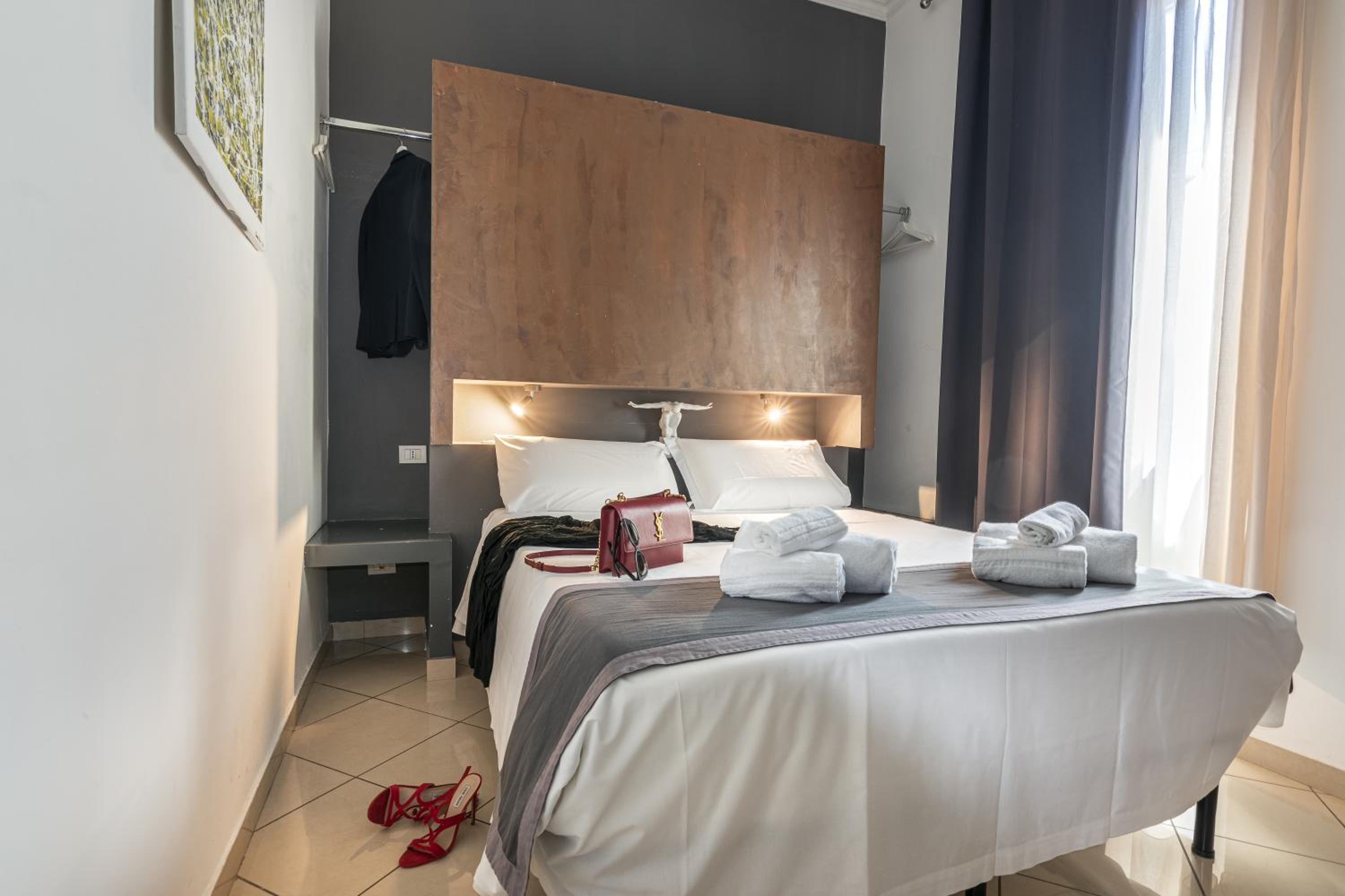 Economy Triple Room