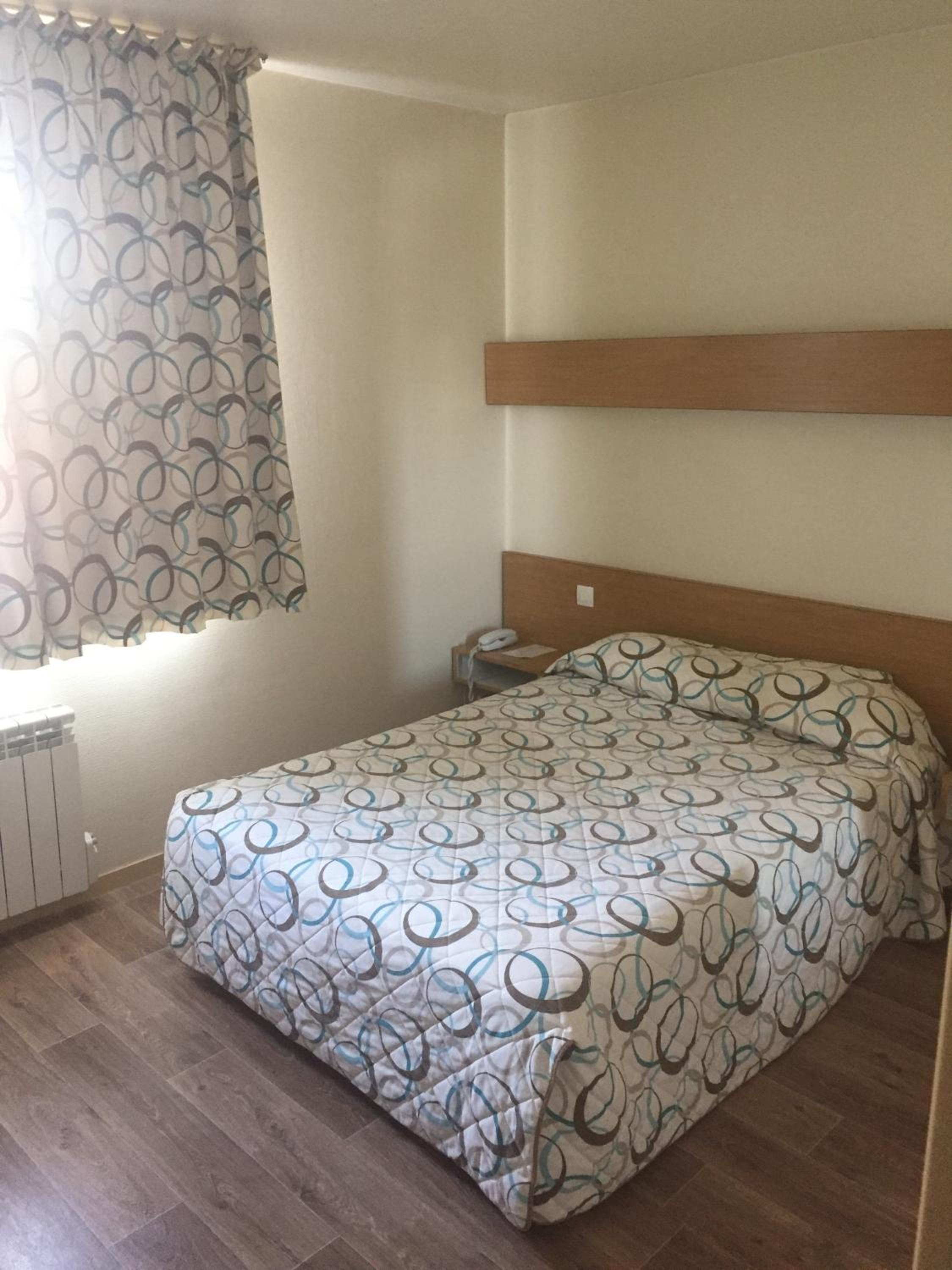 Double Room - 2 People