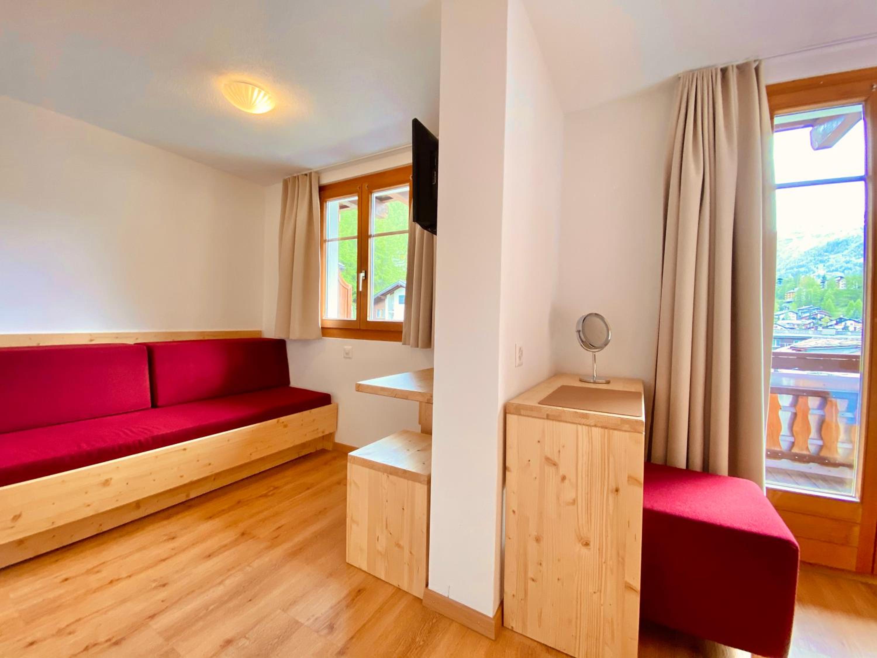 Deluxe Double Room with Matterhorn View