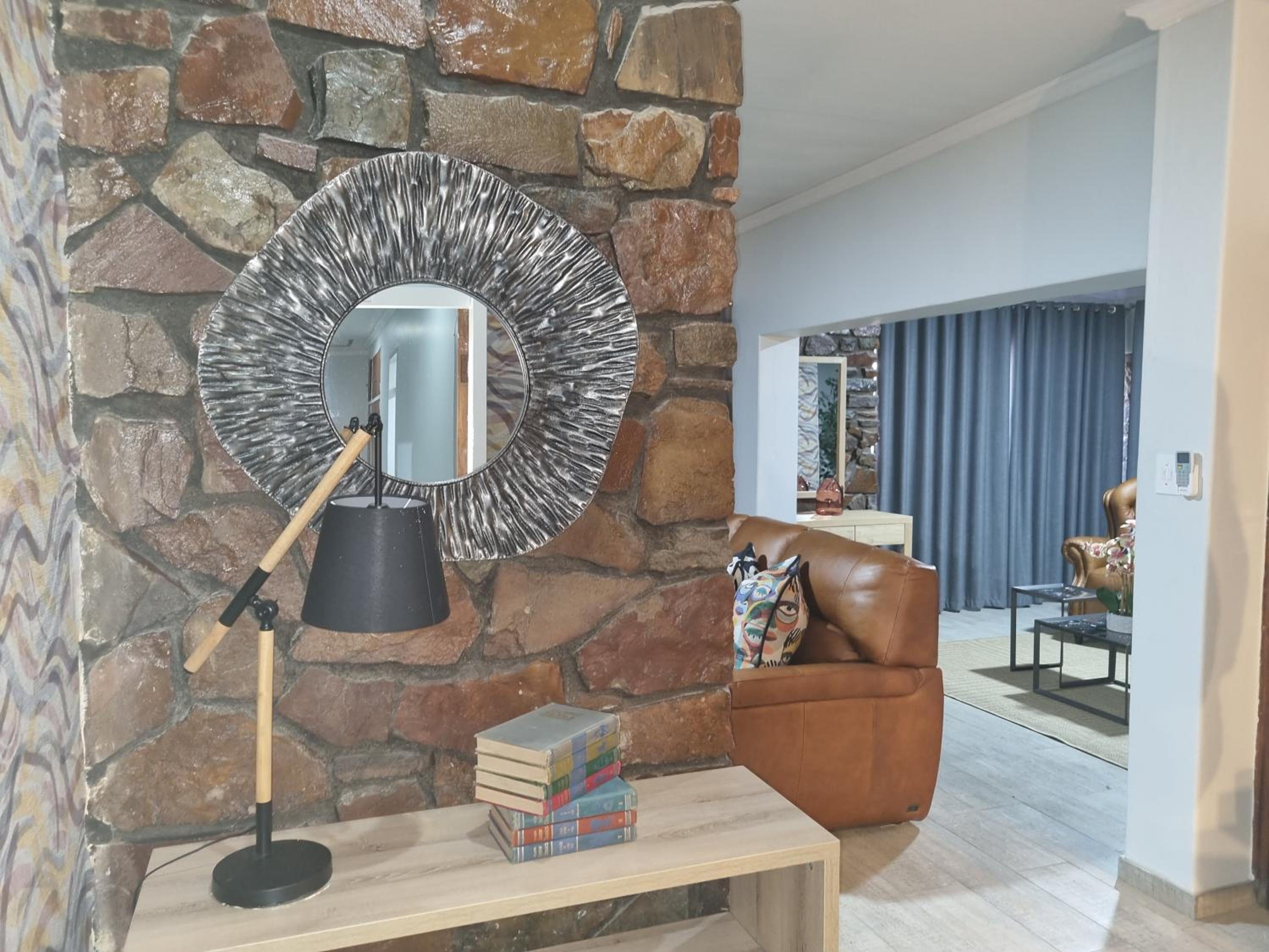 Family Room with Garden View