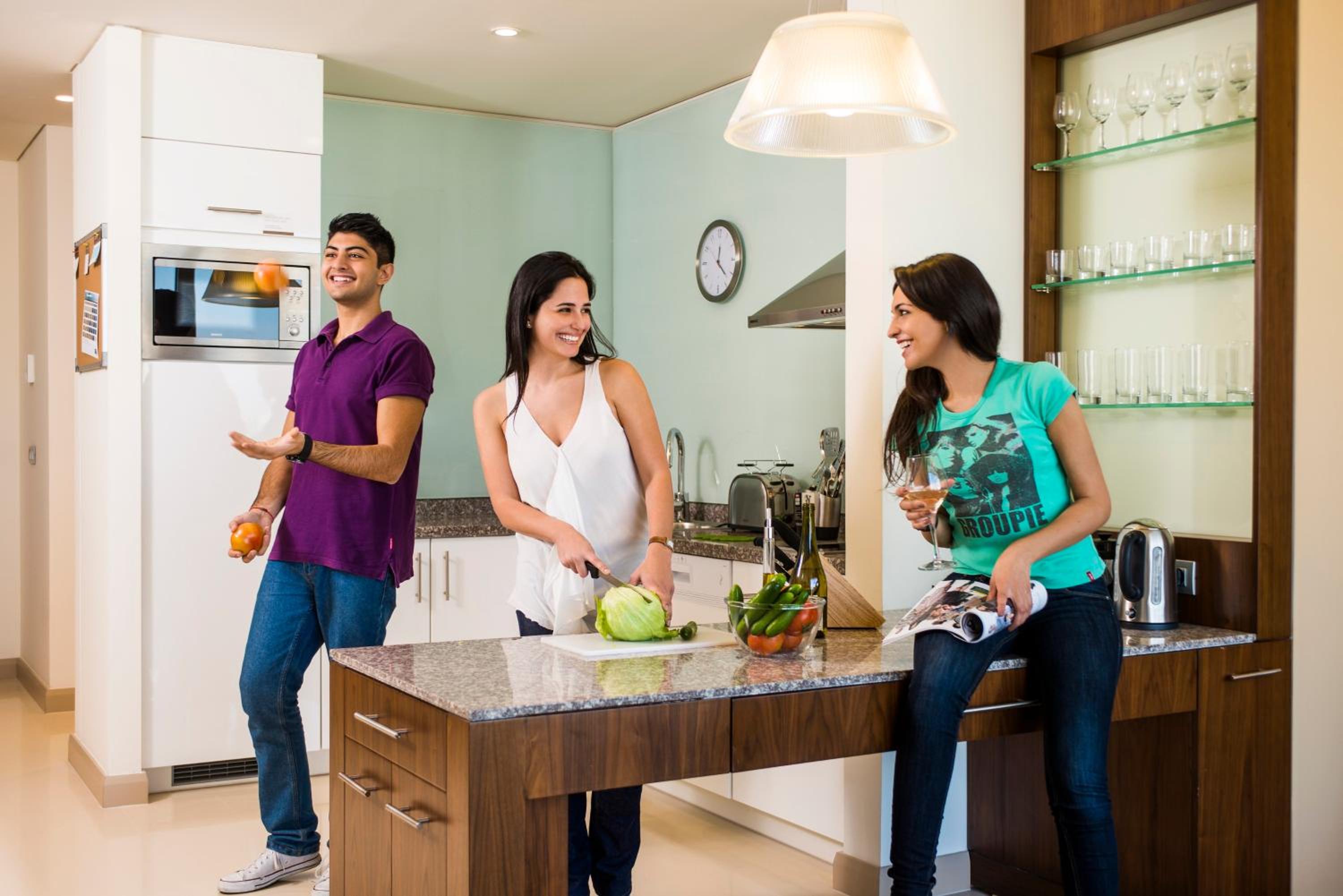 Two-Bedroom King Suite with Sea View - Non-Smoking