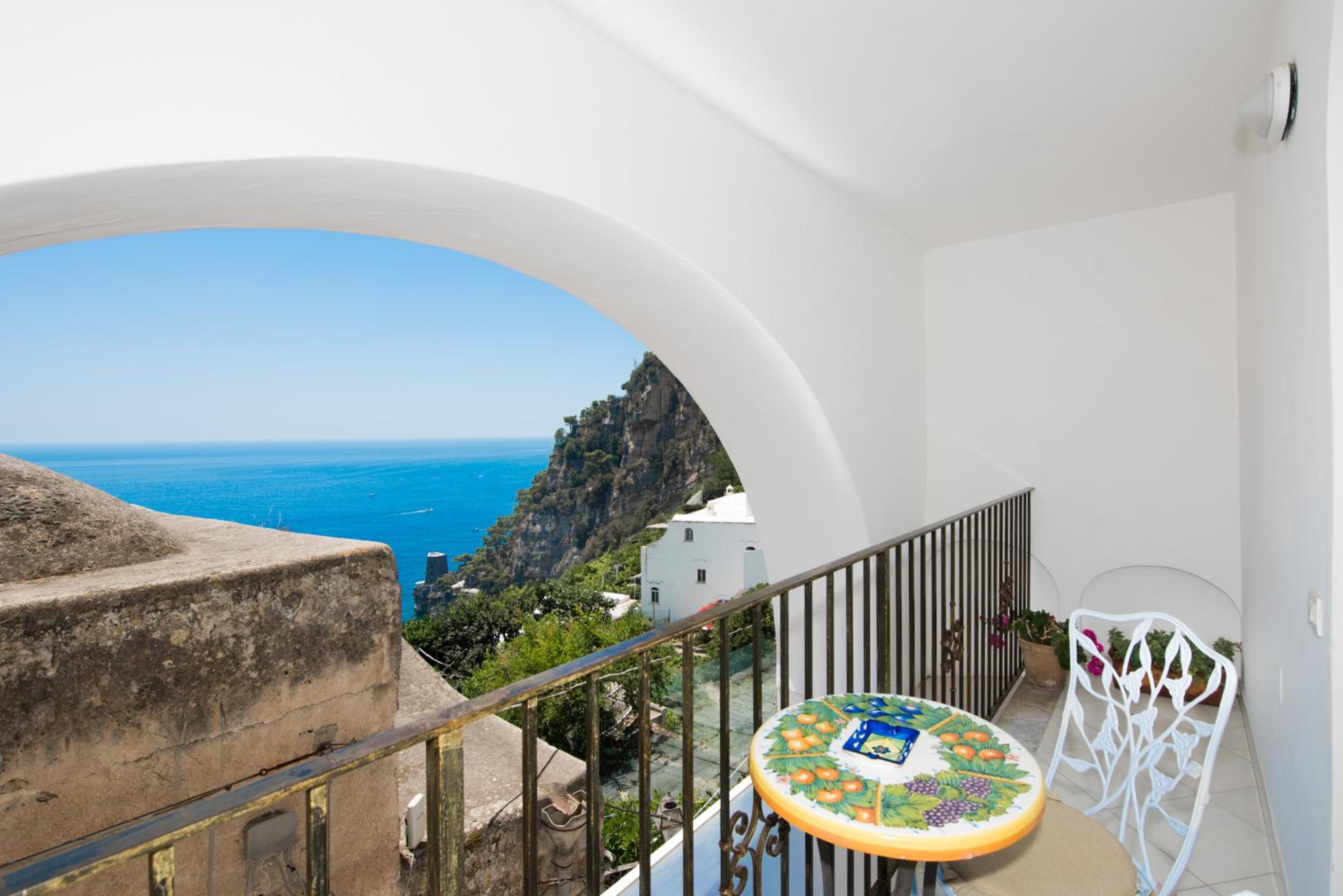 Double Room With Partial Sea View