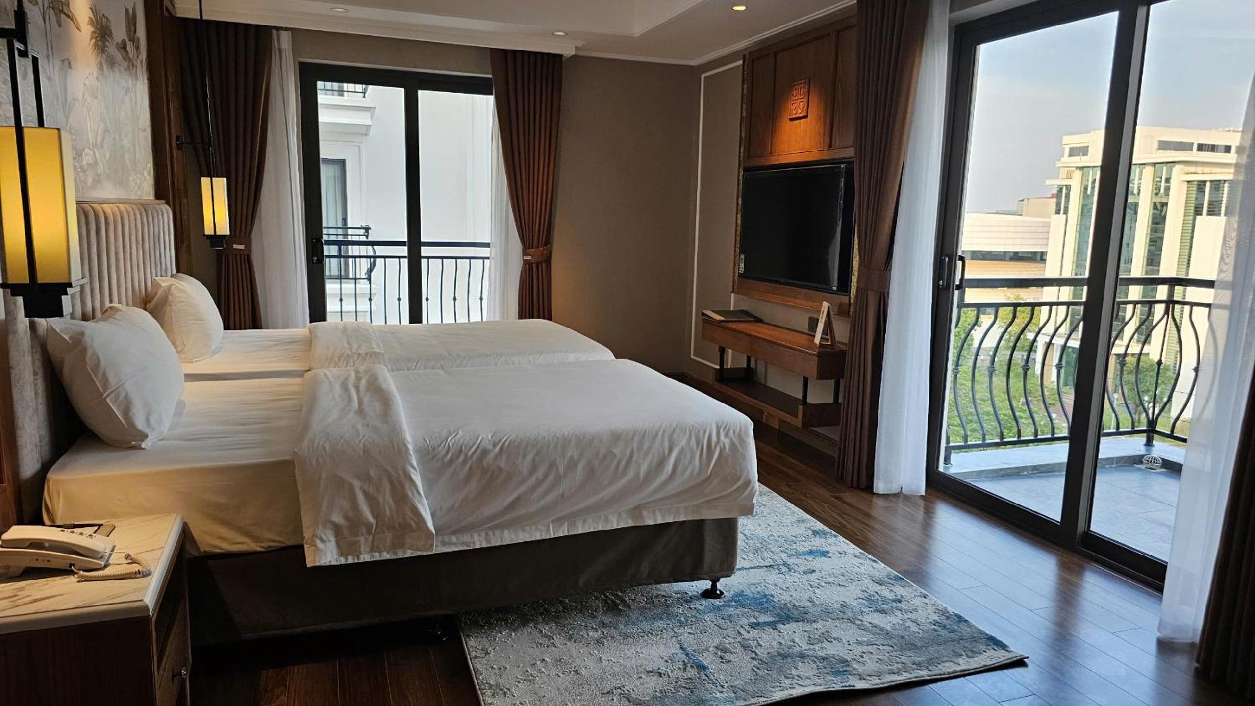 Deluxe Twin Room