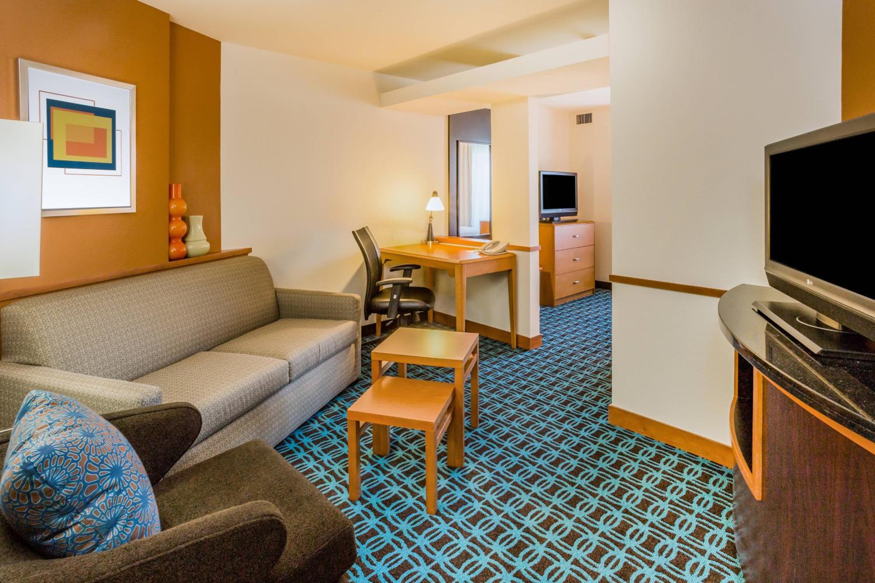 King Studio with Sofa Bed