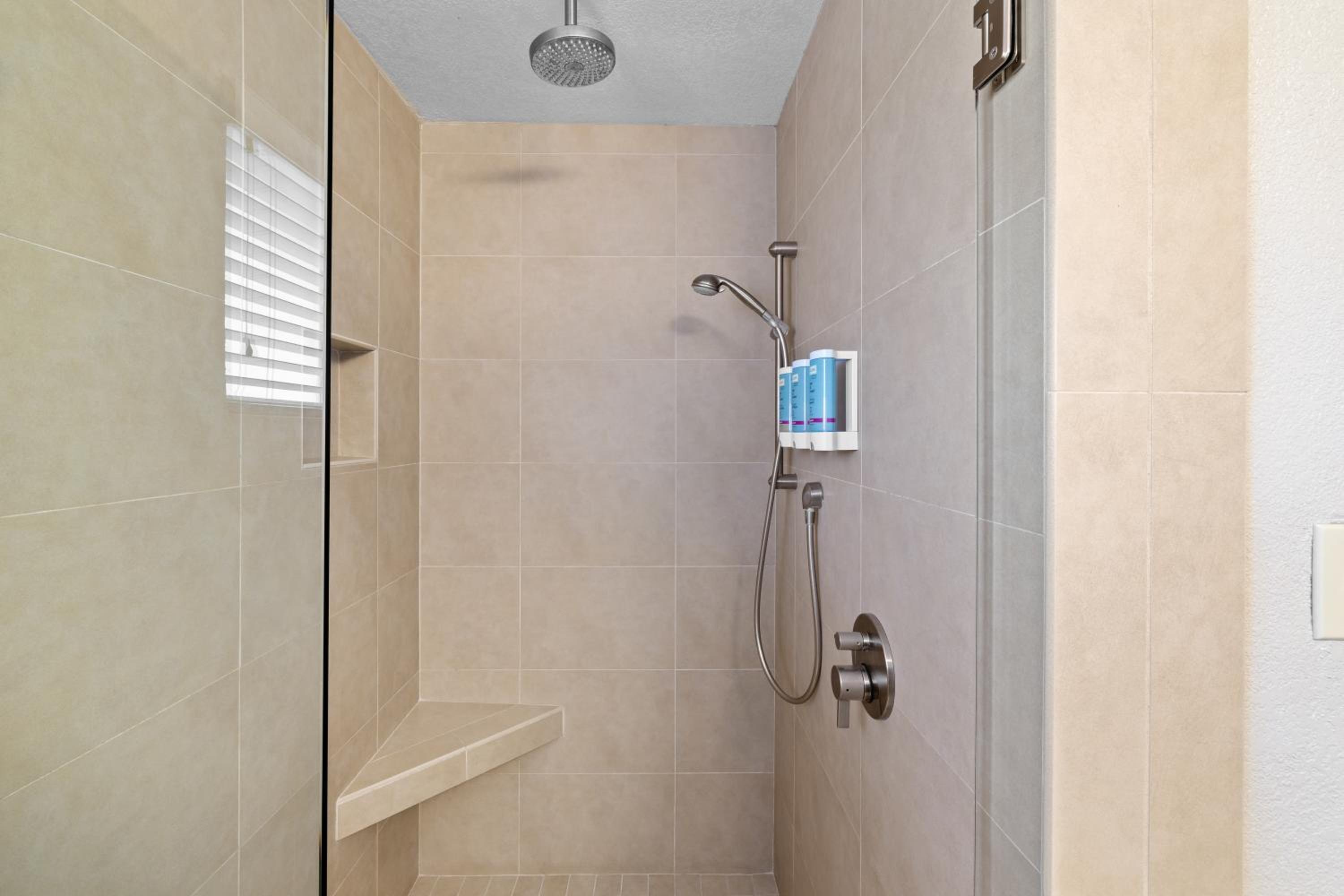 Queen Room with Two Queen Beds - Pet-Friendly/Non-Smoking