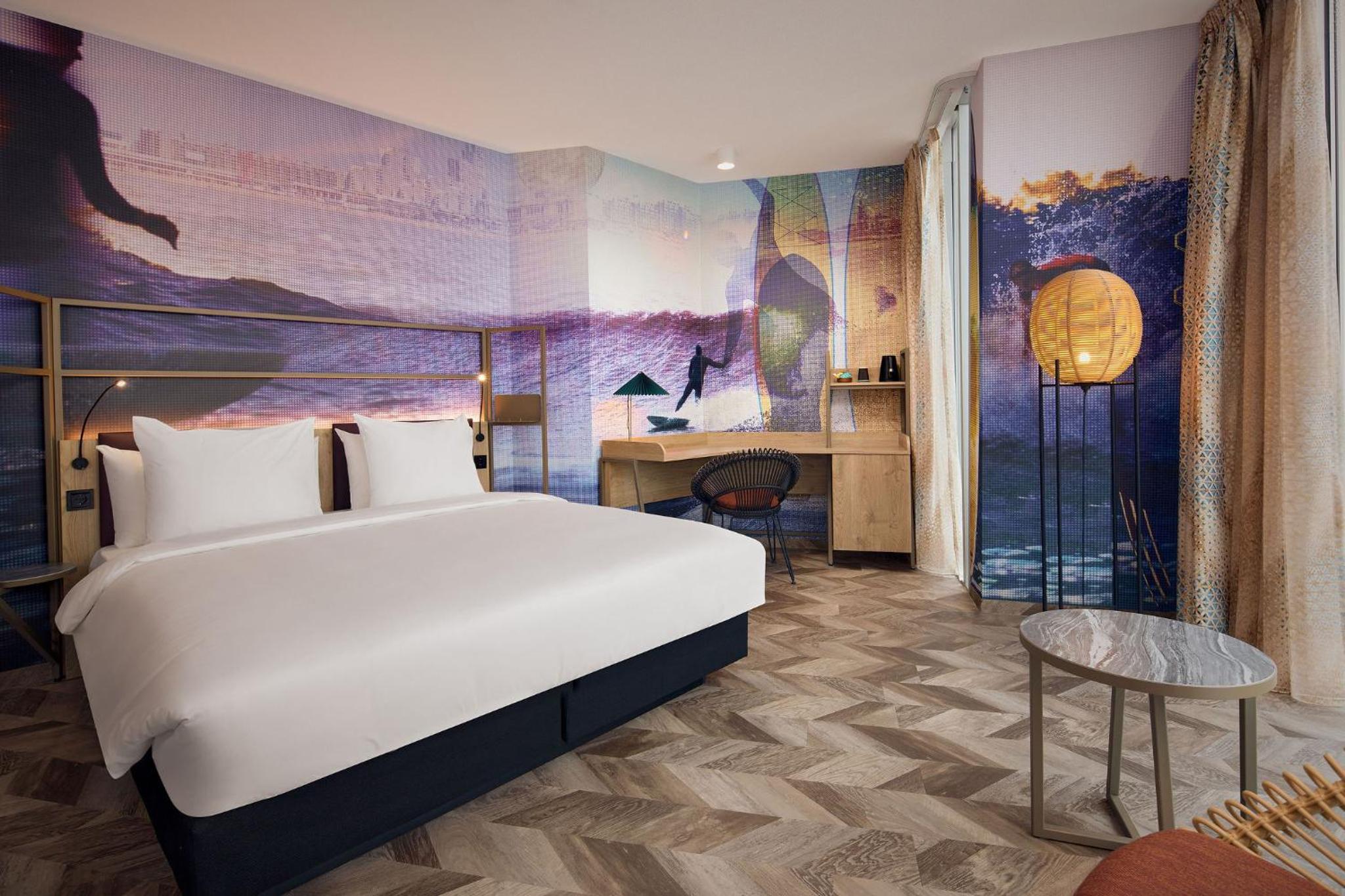 Seaview Double XL Room