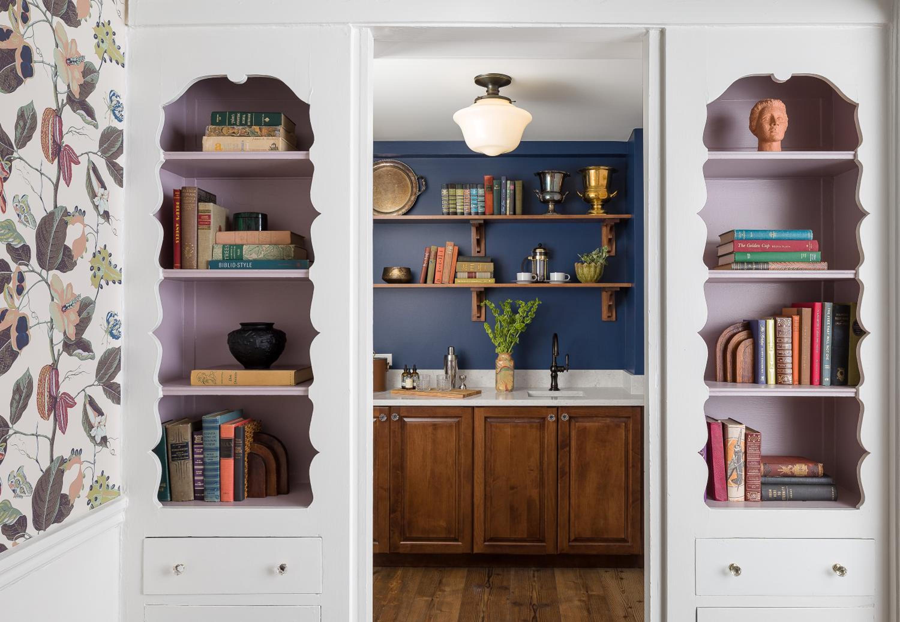 Graduate King Room with Wet Bar