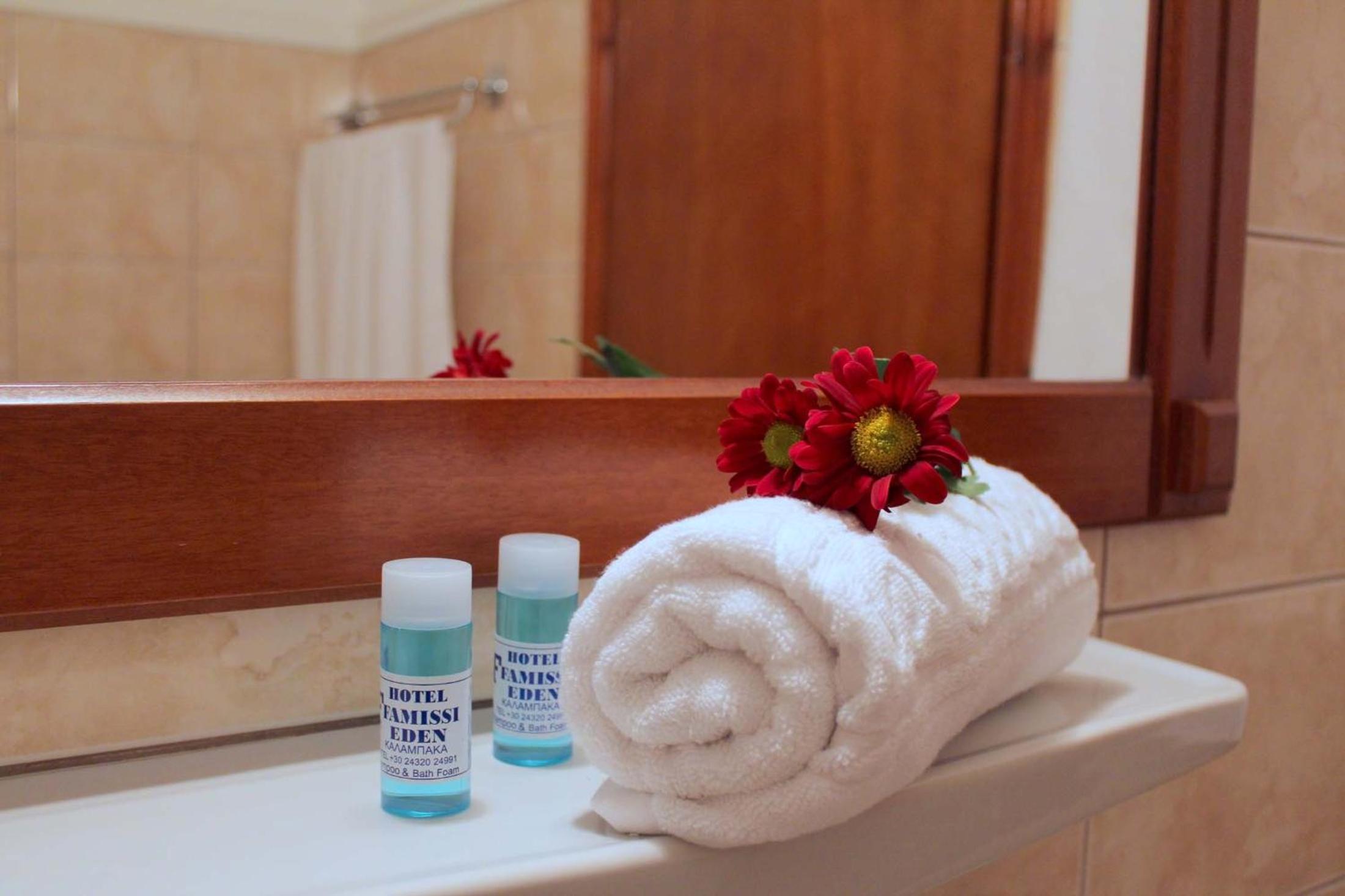 Standard Triple Room with Meteora View