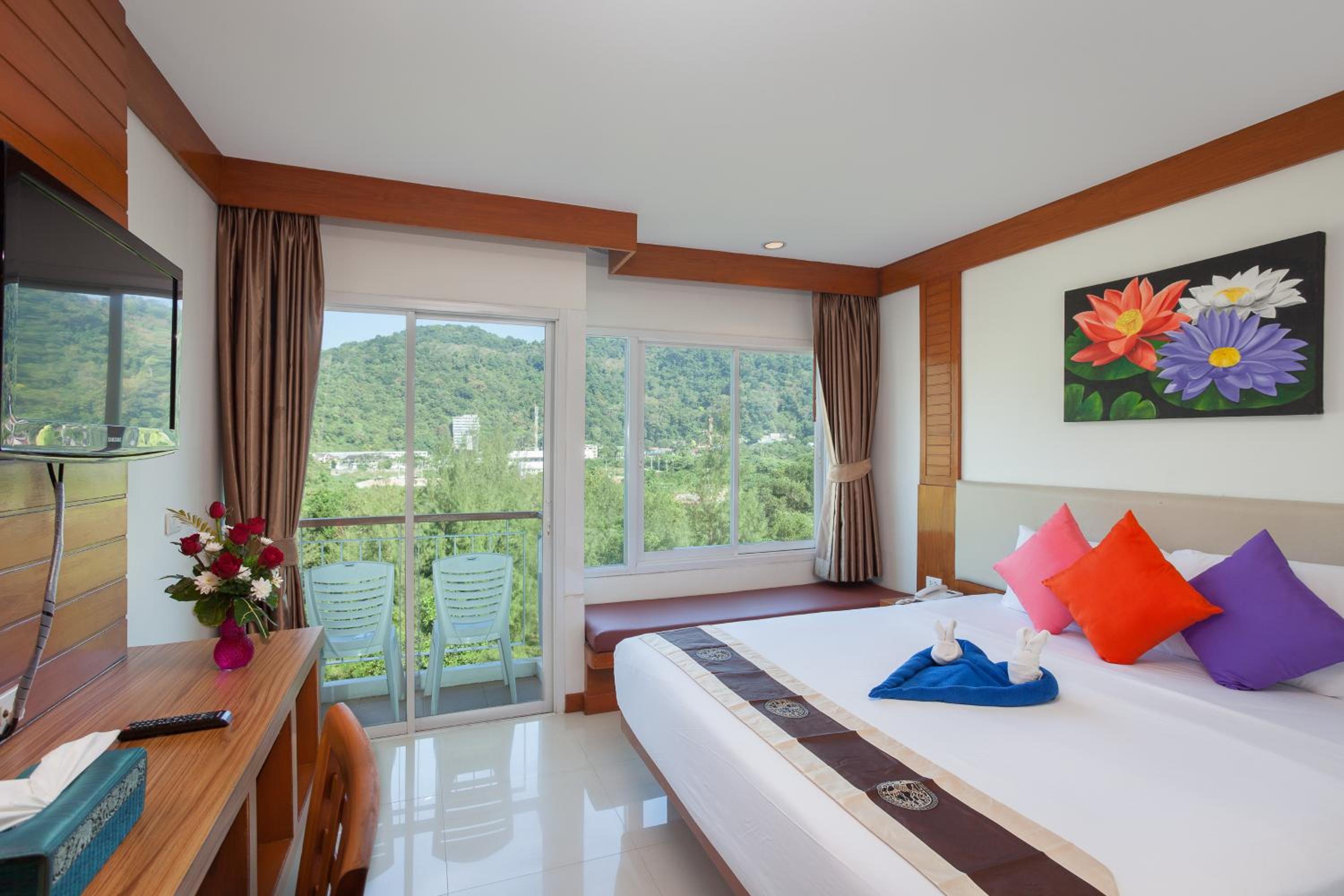 Deluxe Double or Twin Room