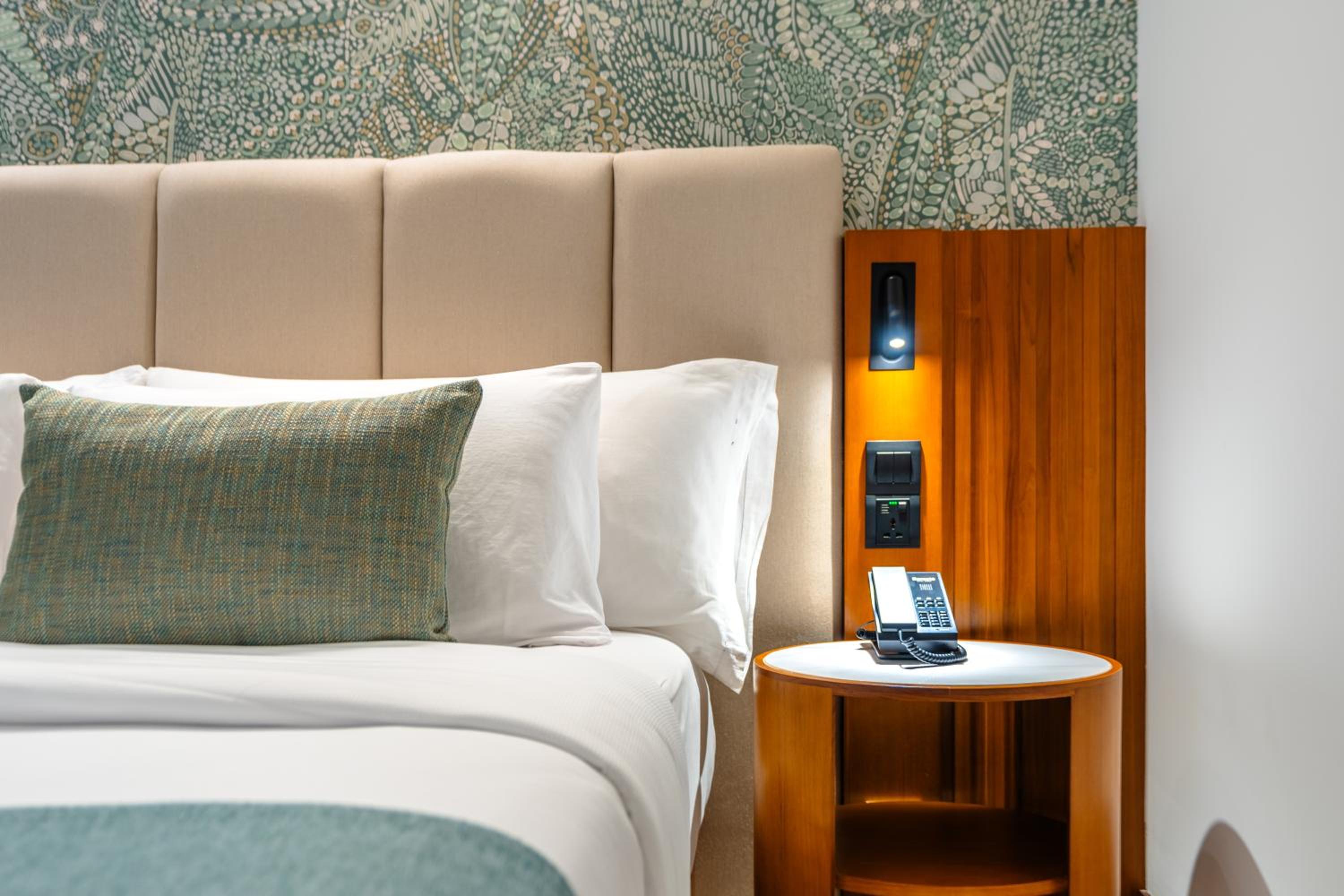 	 Superior Ocean View (Free Airport Transfer)