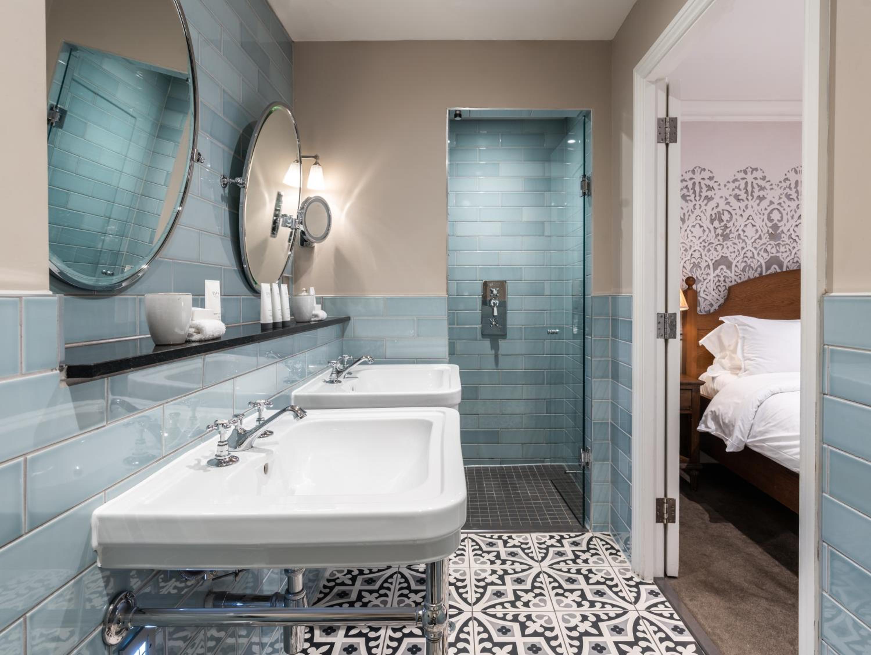 Luxe Jr Suite
