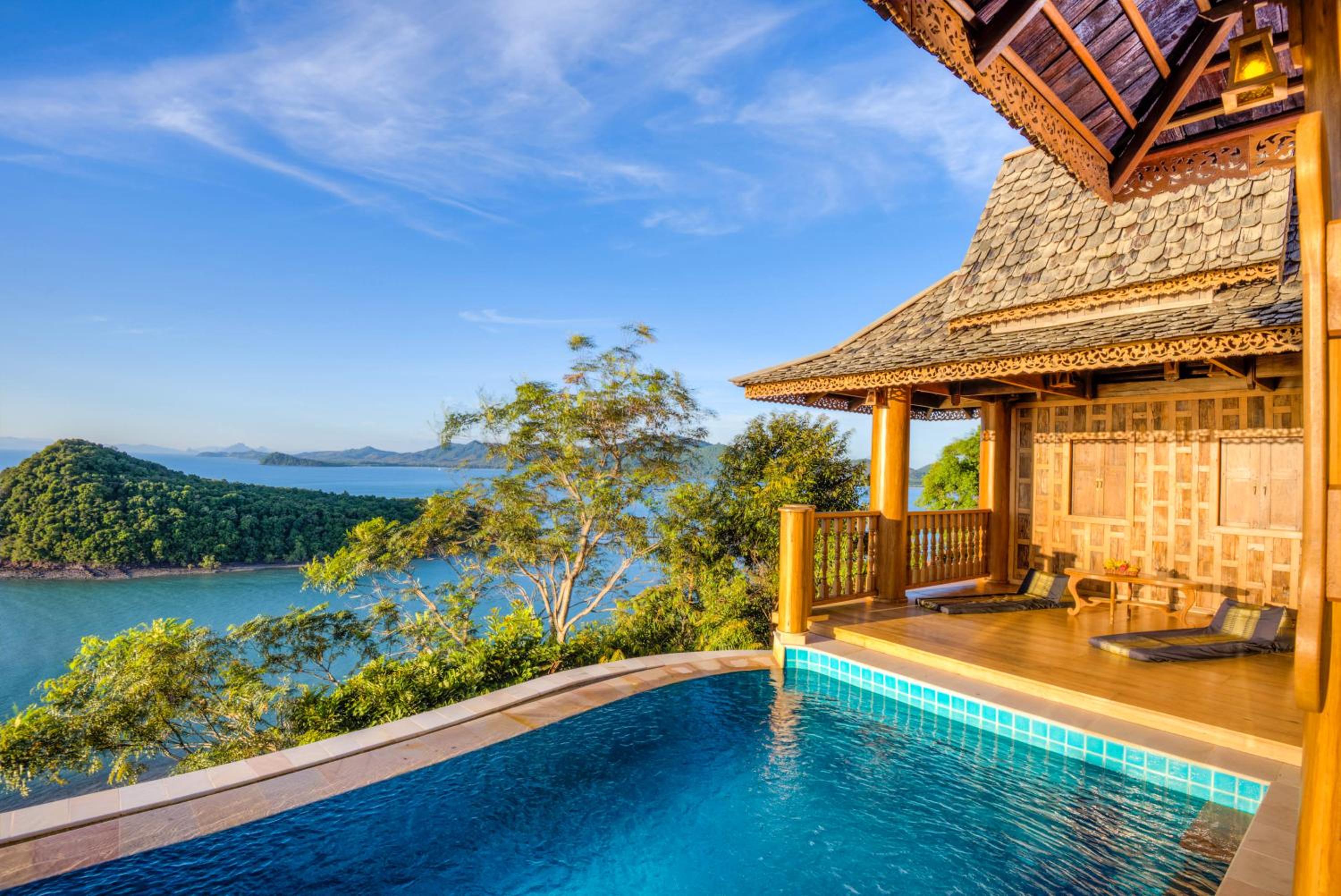 Royal Grand Pool Villa