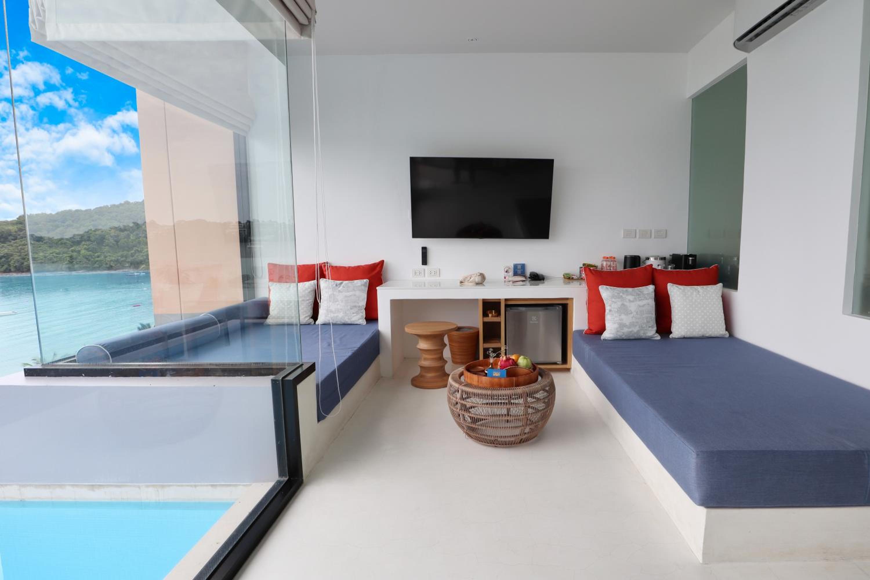 Panoramic Duplex Pool Villa (Free Selected Mini-bar)