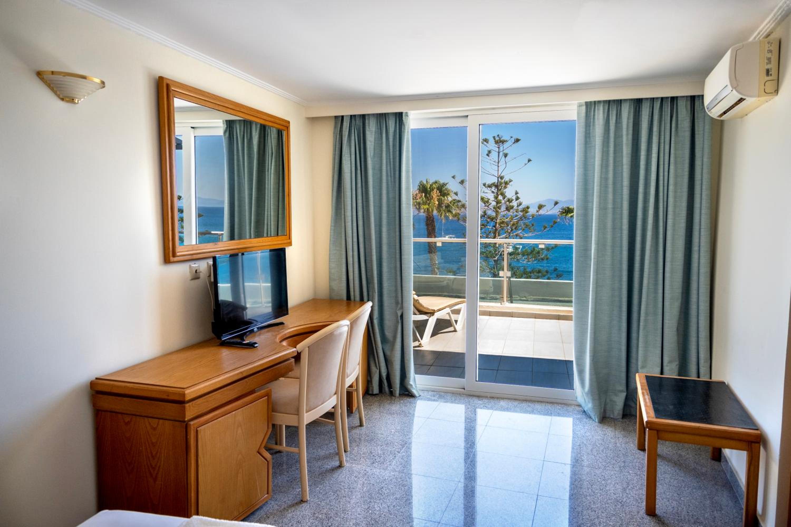 Penthouse Suite with Sea View (2 Adults)