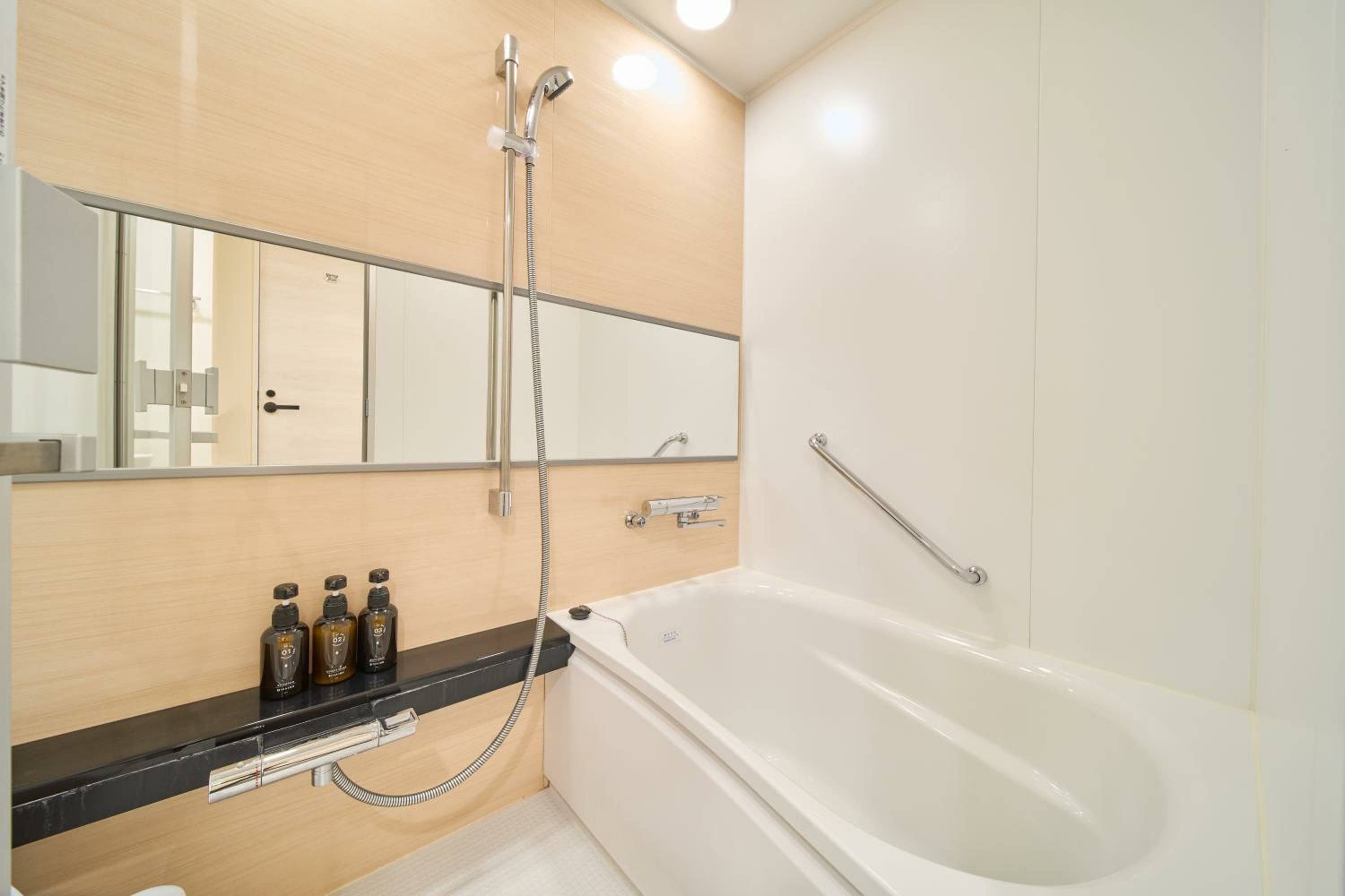 Twin Room - Non-Smoking