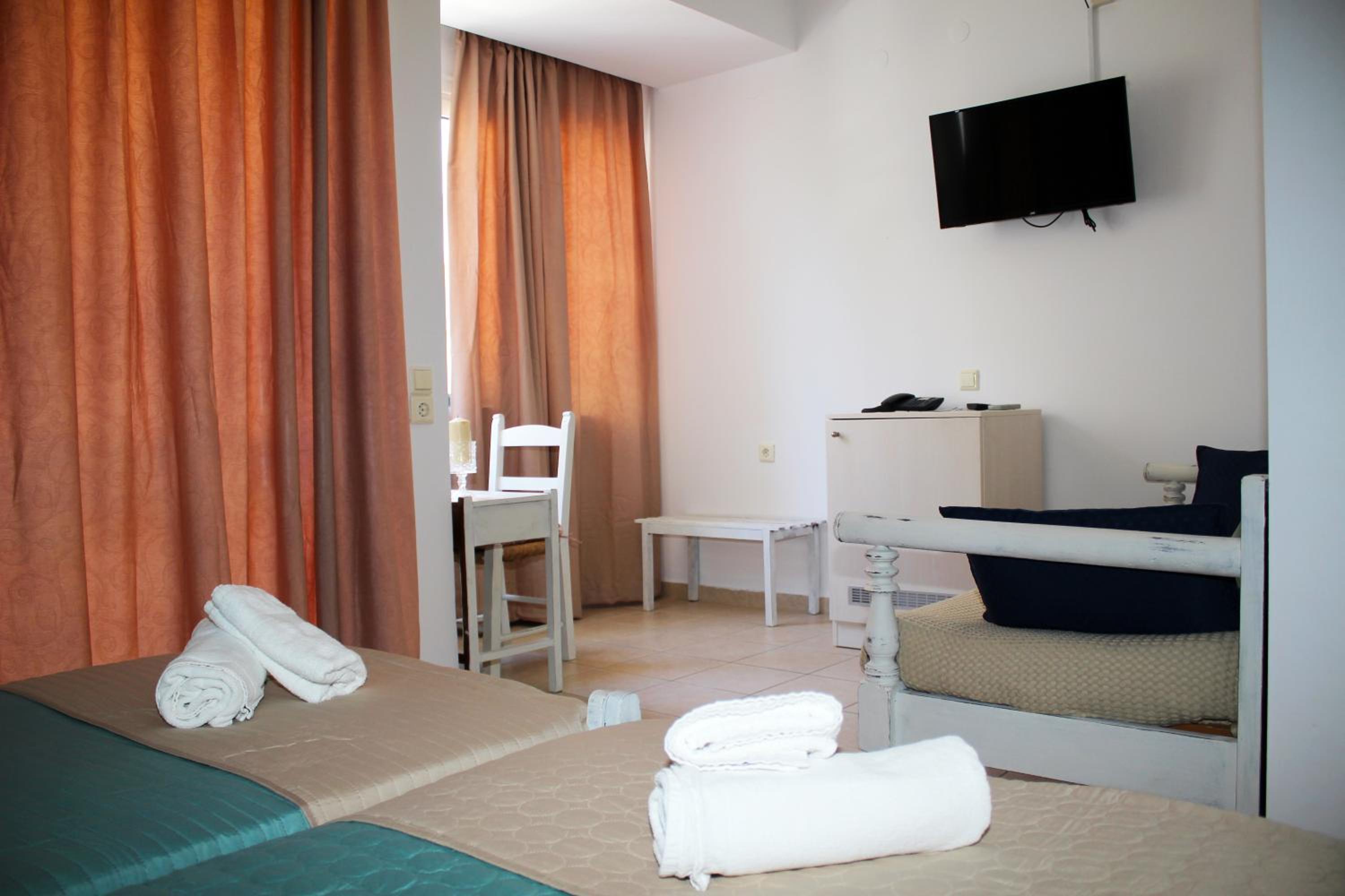 Standard Twin Room with Sofa