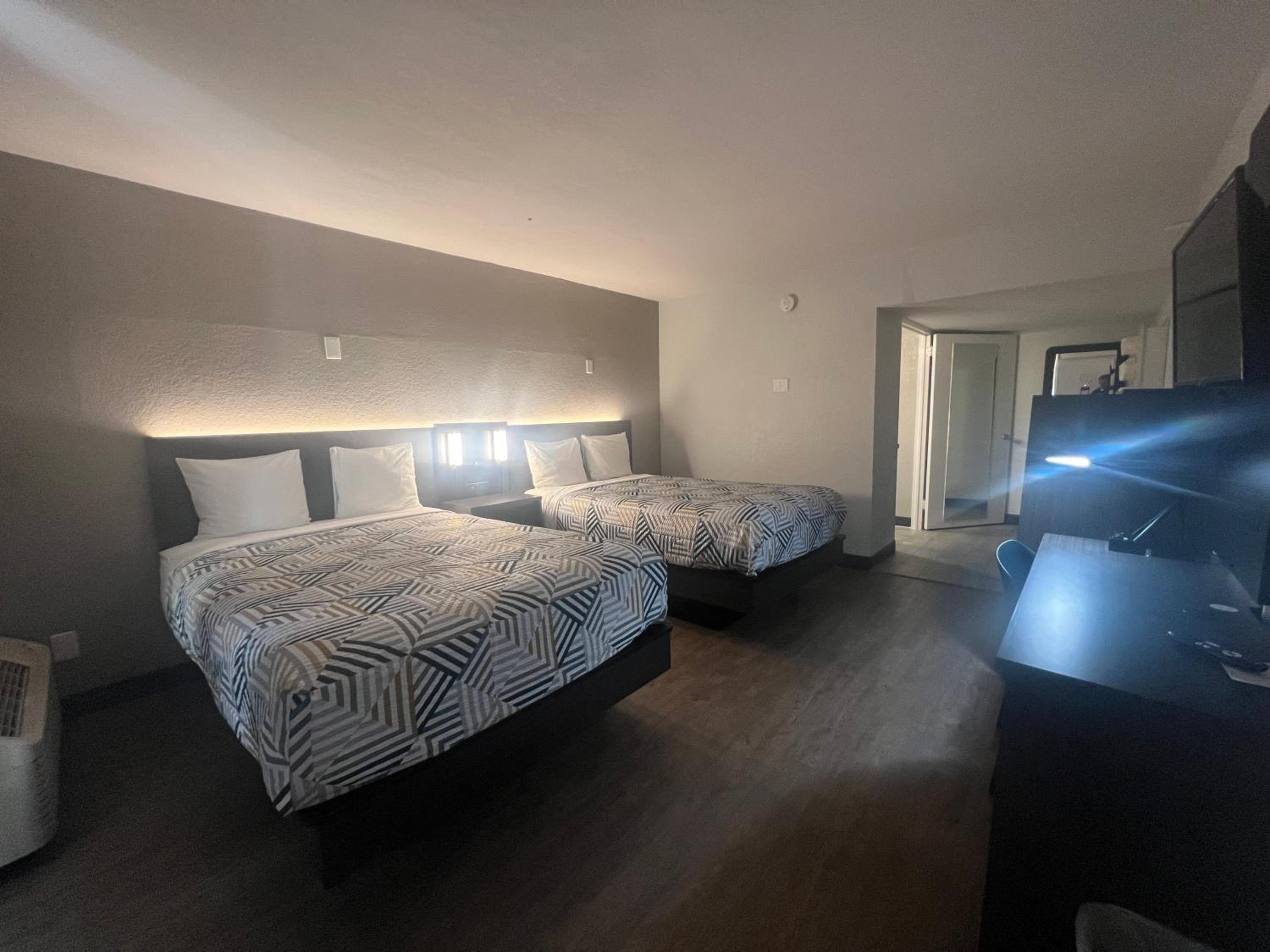 Quadruple Room - Disability Access - Non-Smoking