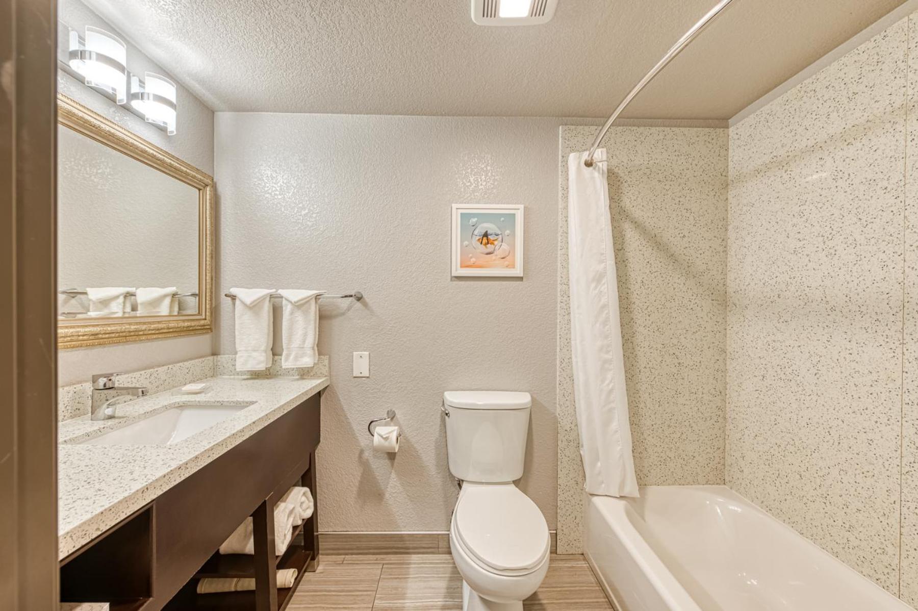 Standard Queen Room with Two Queen Beds - Non Smoking 