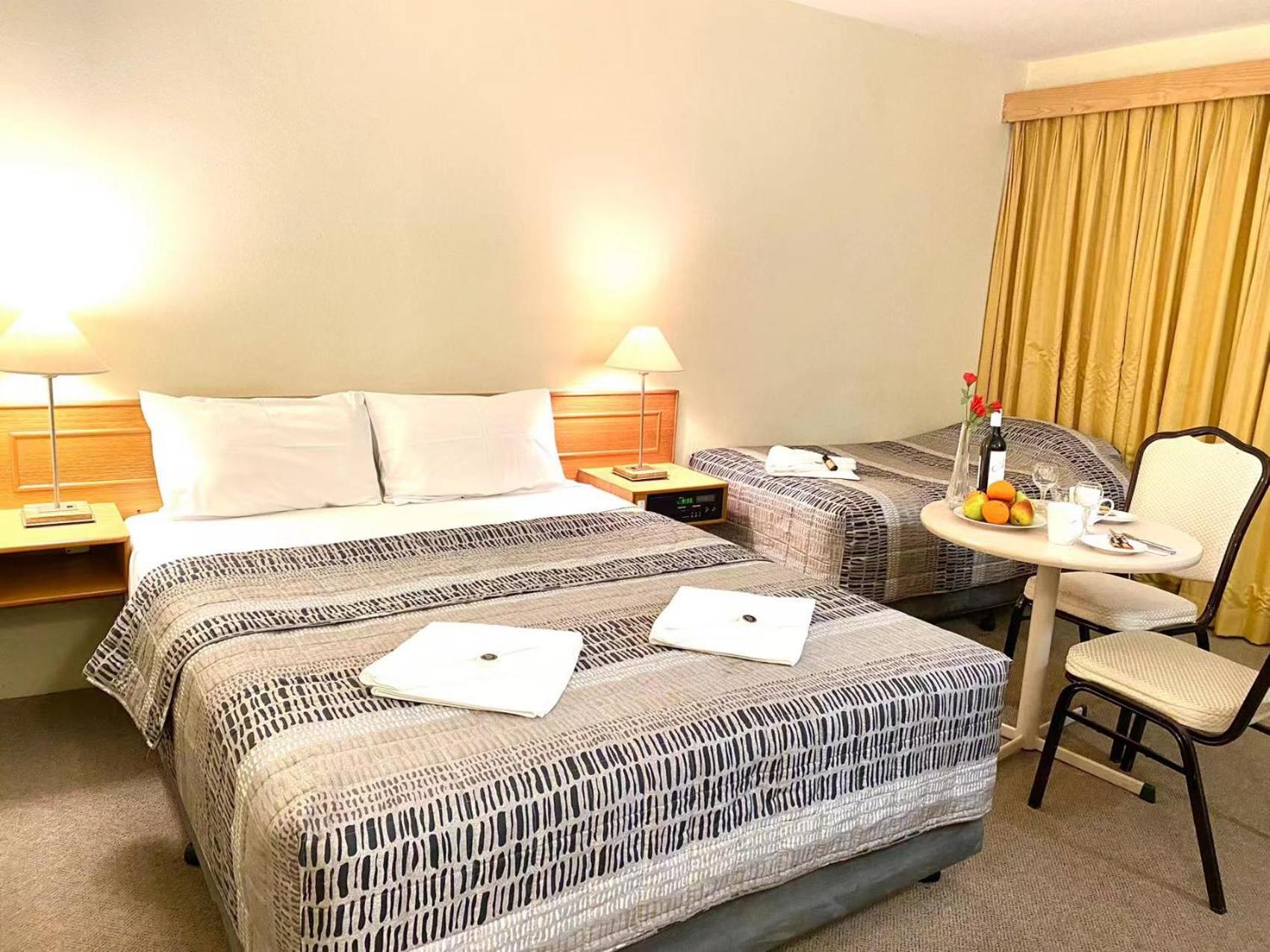 Large Double or Twin Room