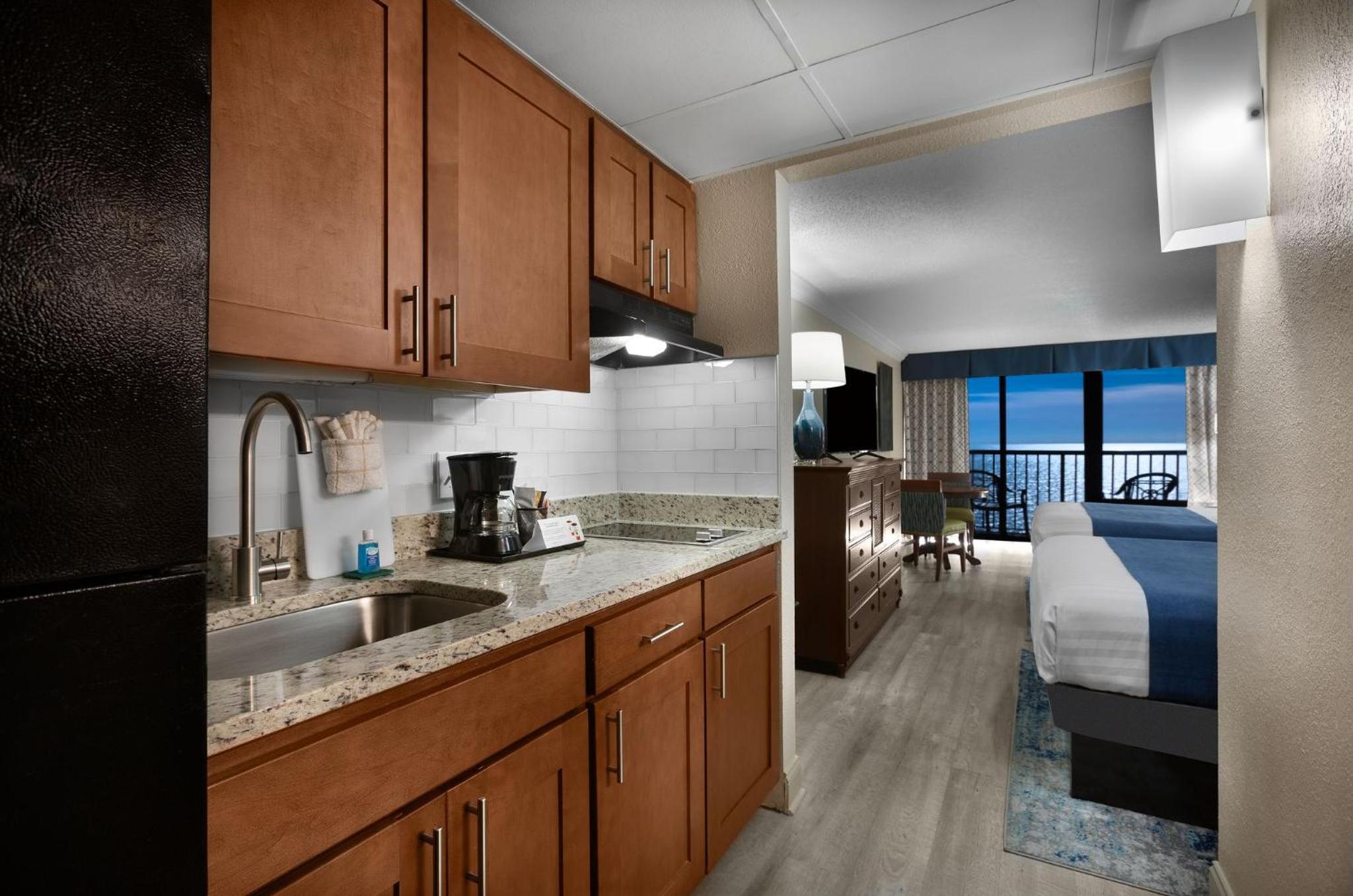 Tower Oceanfront Efficiency -  2 Queen Beds with Kitchen