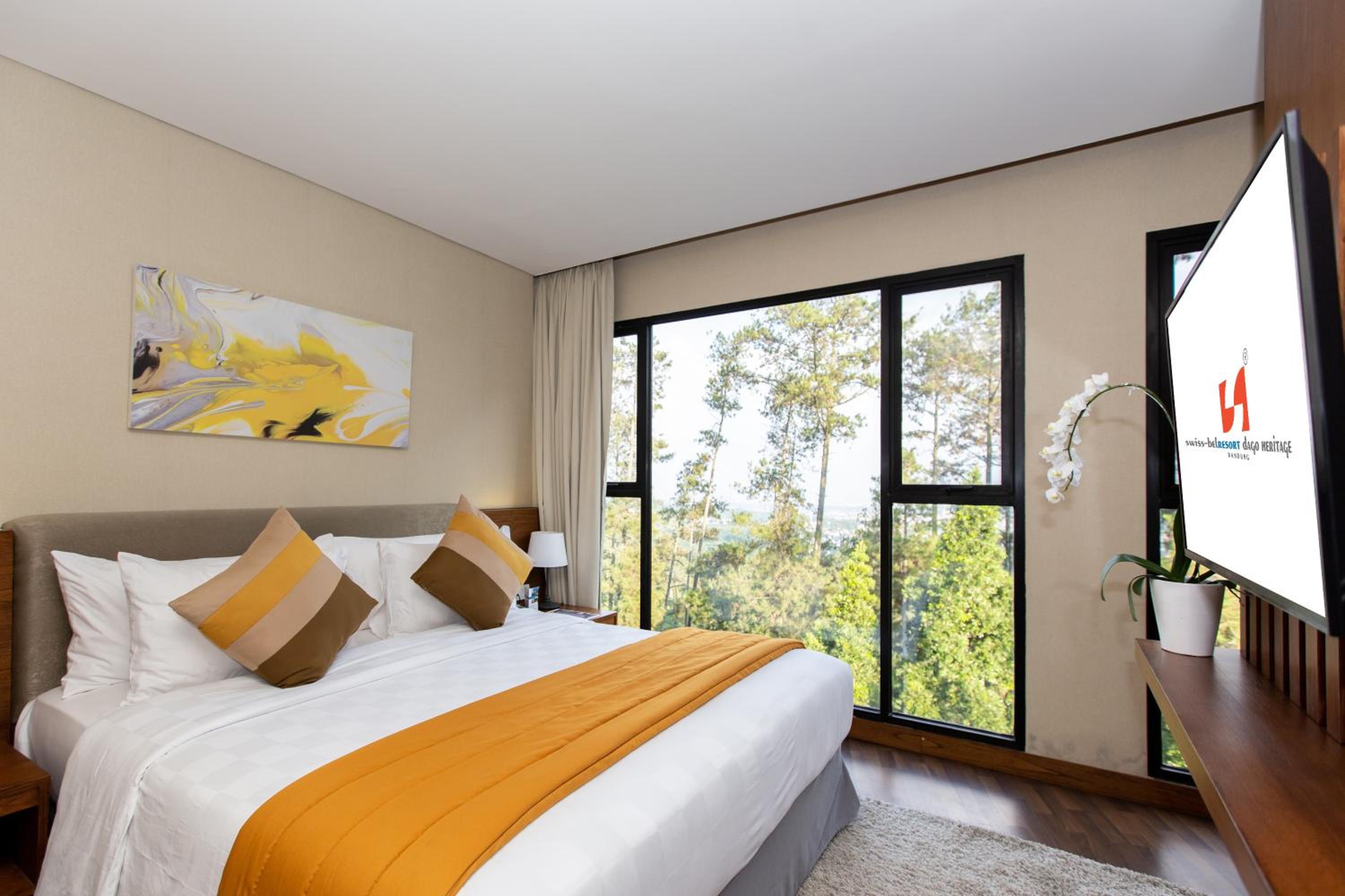 Dago Suite with Balcony