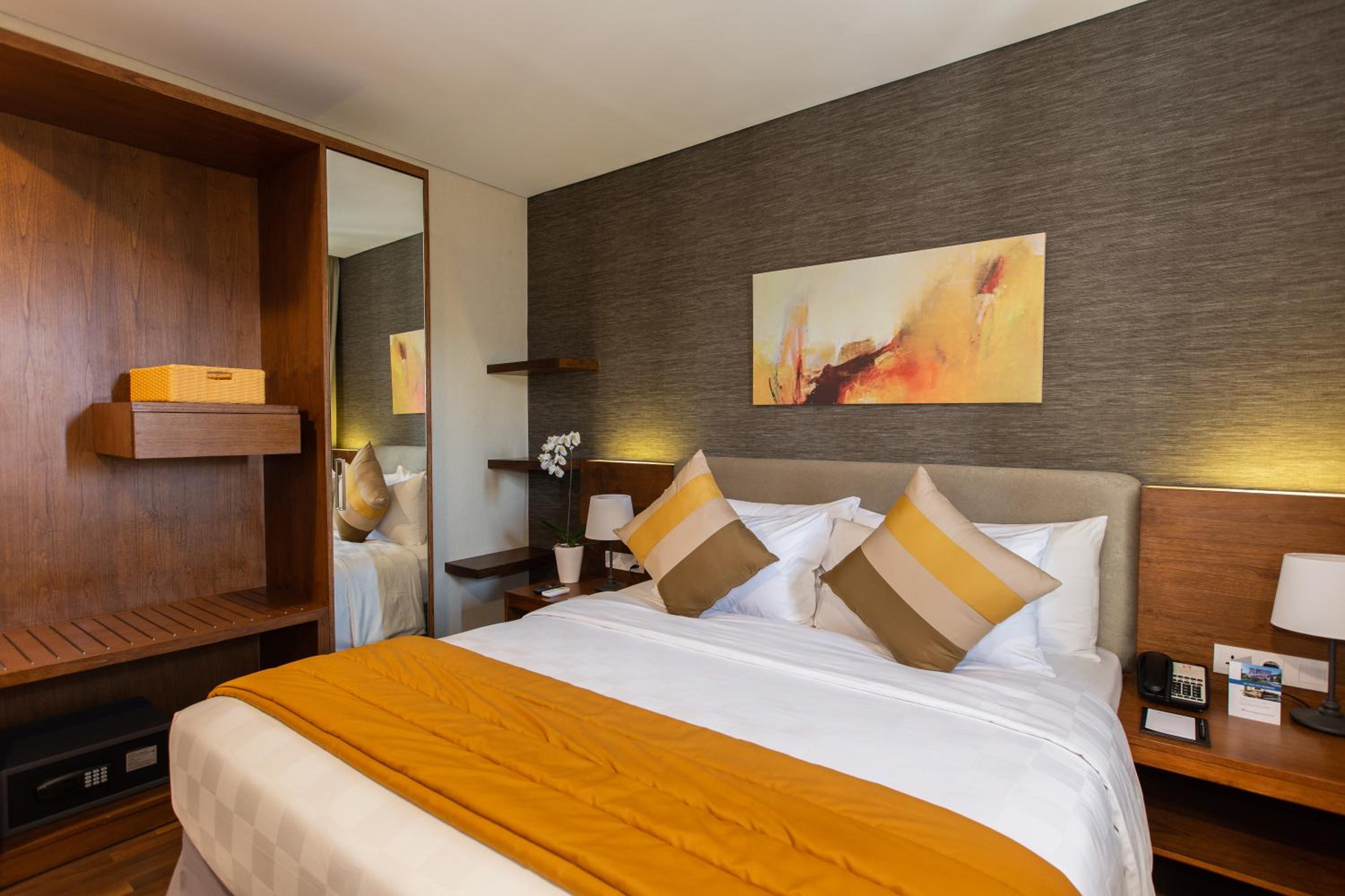 Executive Suite