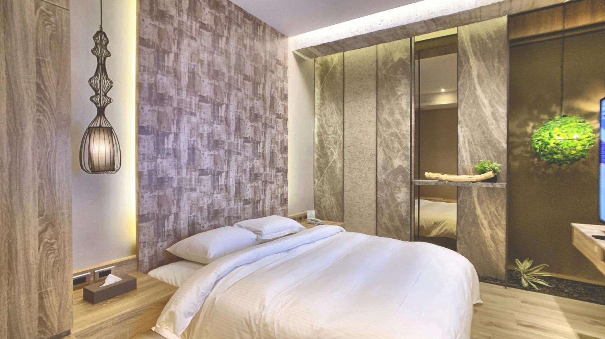 Deluxe Double Room with Bath