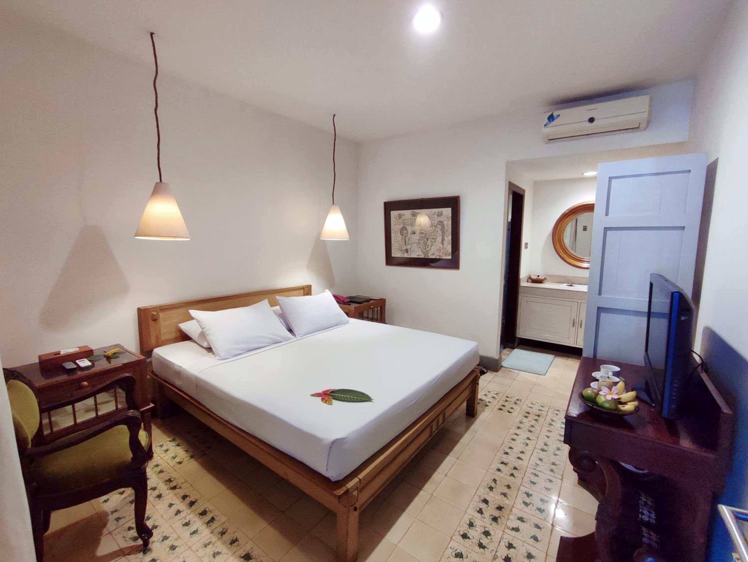 Deluxe Double or Twin Room