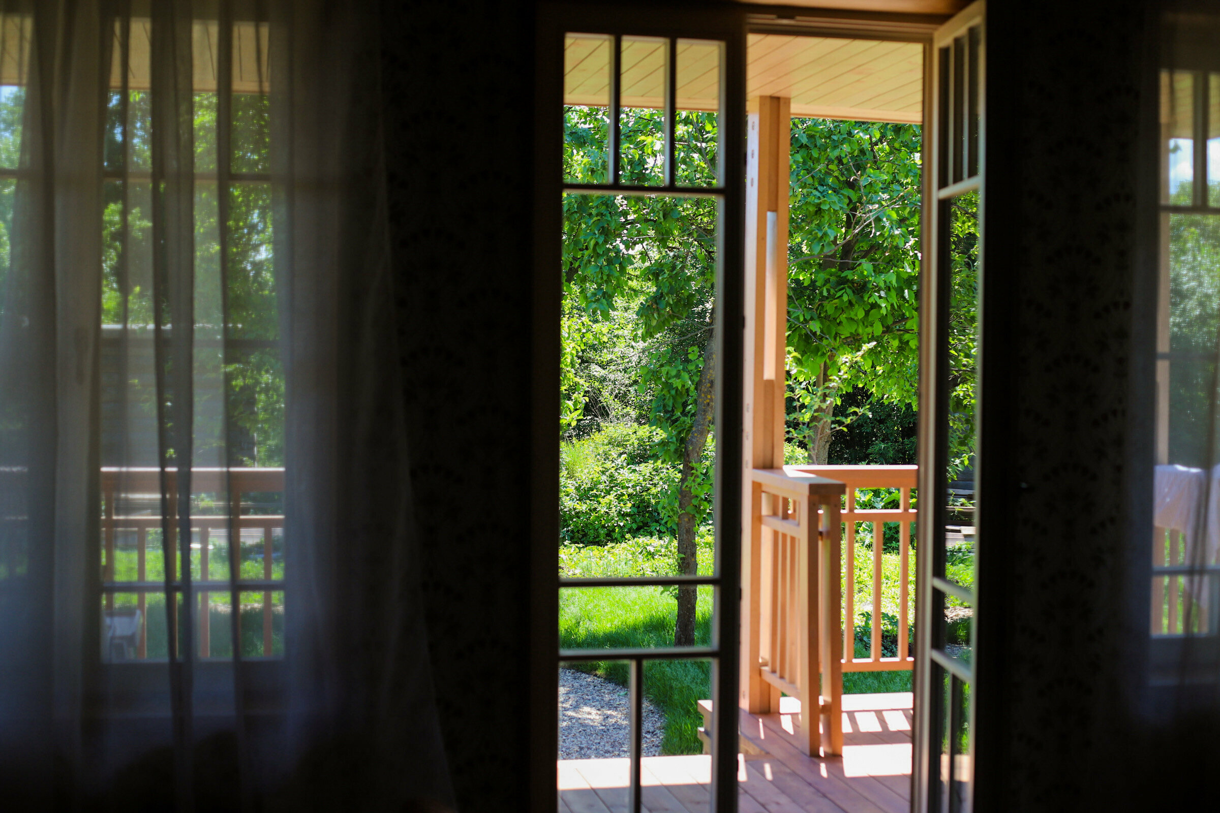 Белый берег на Ленина