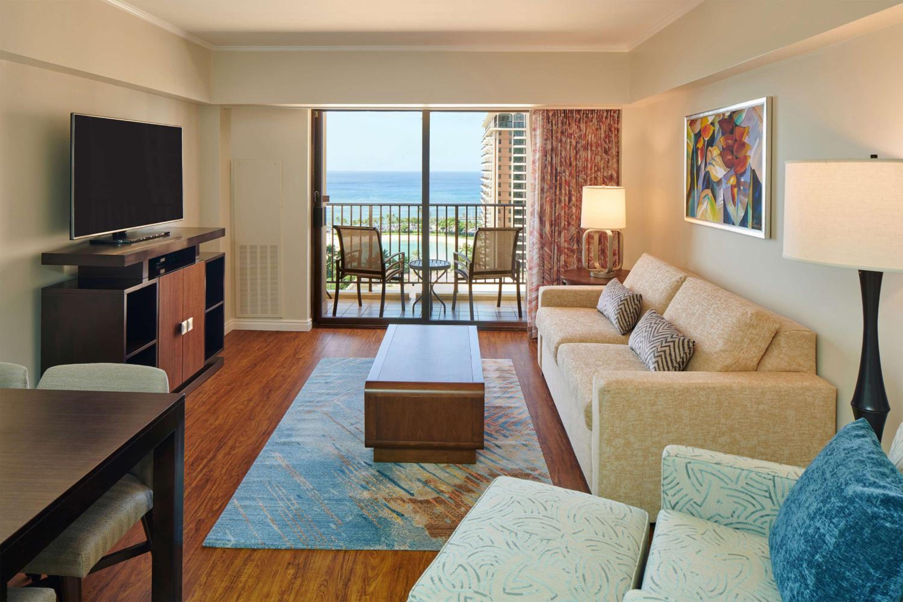 One-Bedroom Suite with Ocean View - Kalia Tower