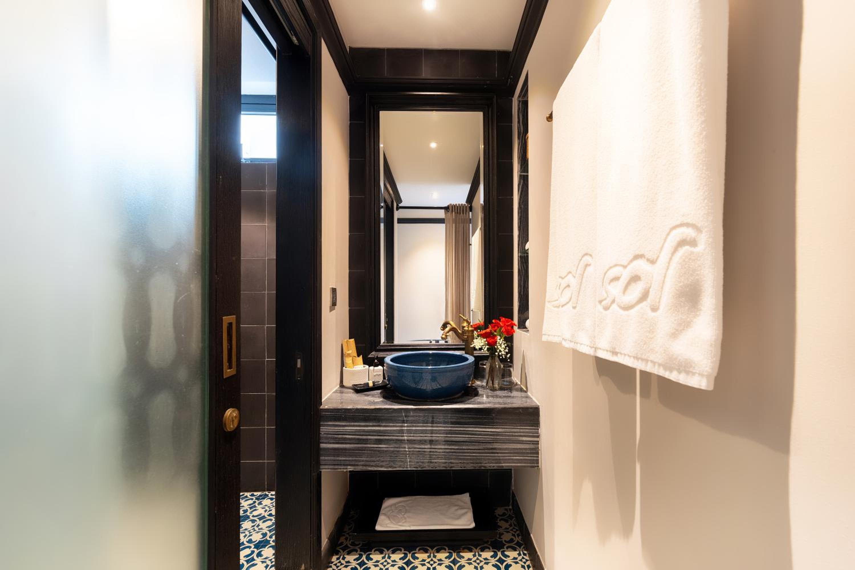 Deluxe Double or Twin Room with City View