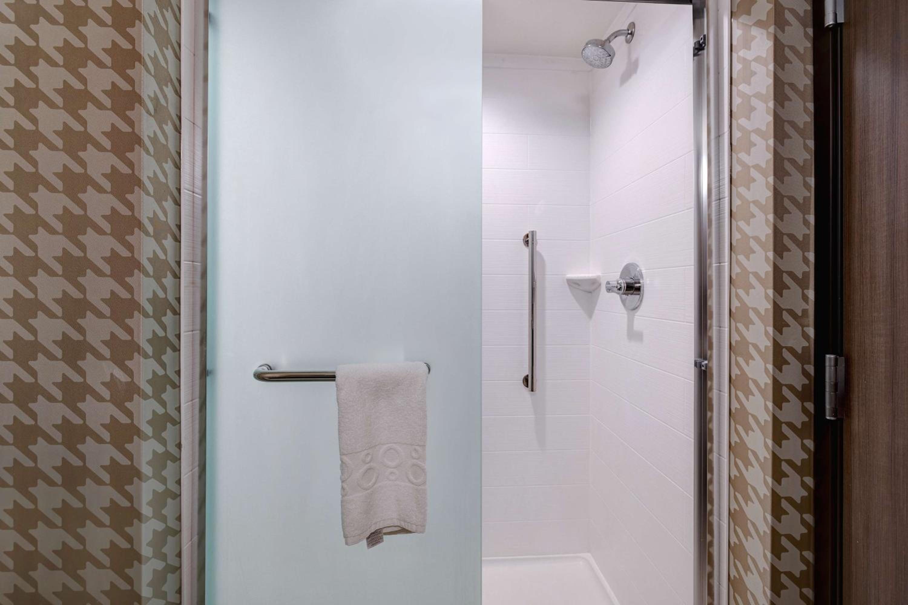 King Studio Suite - Hearing Access/Non-Smoking