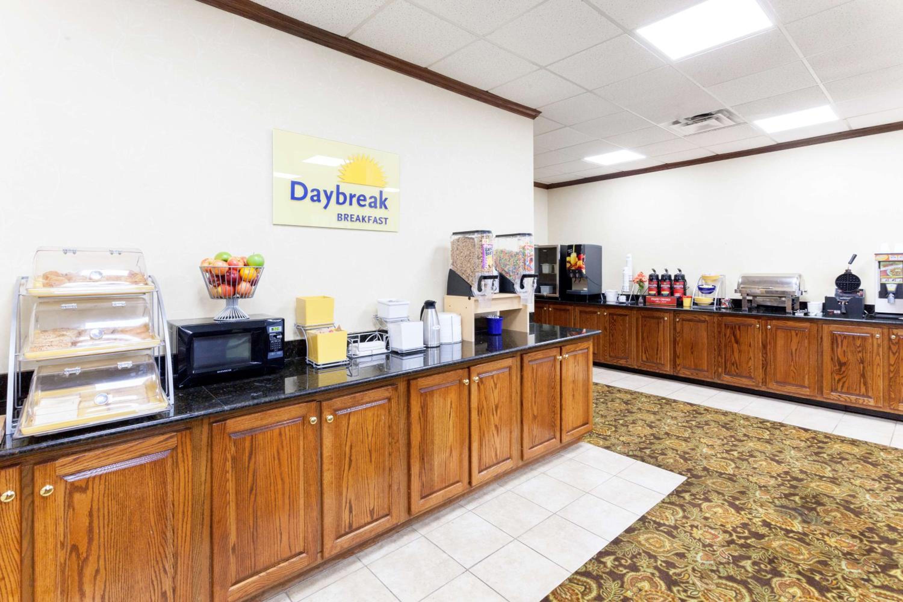 King Studio Suite - Mobility Access/Non-Smoking