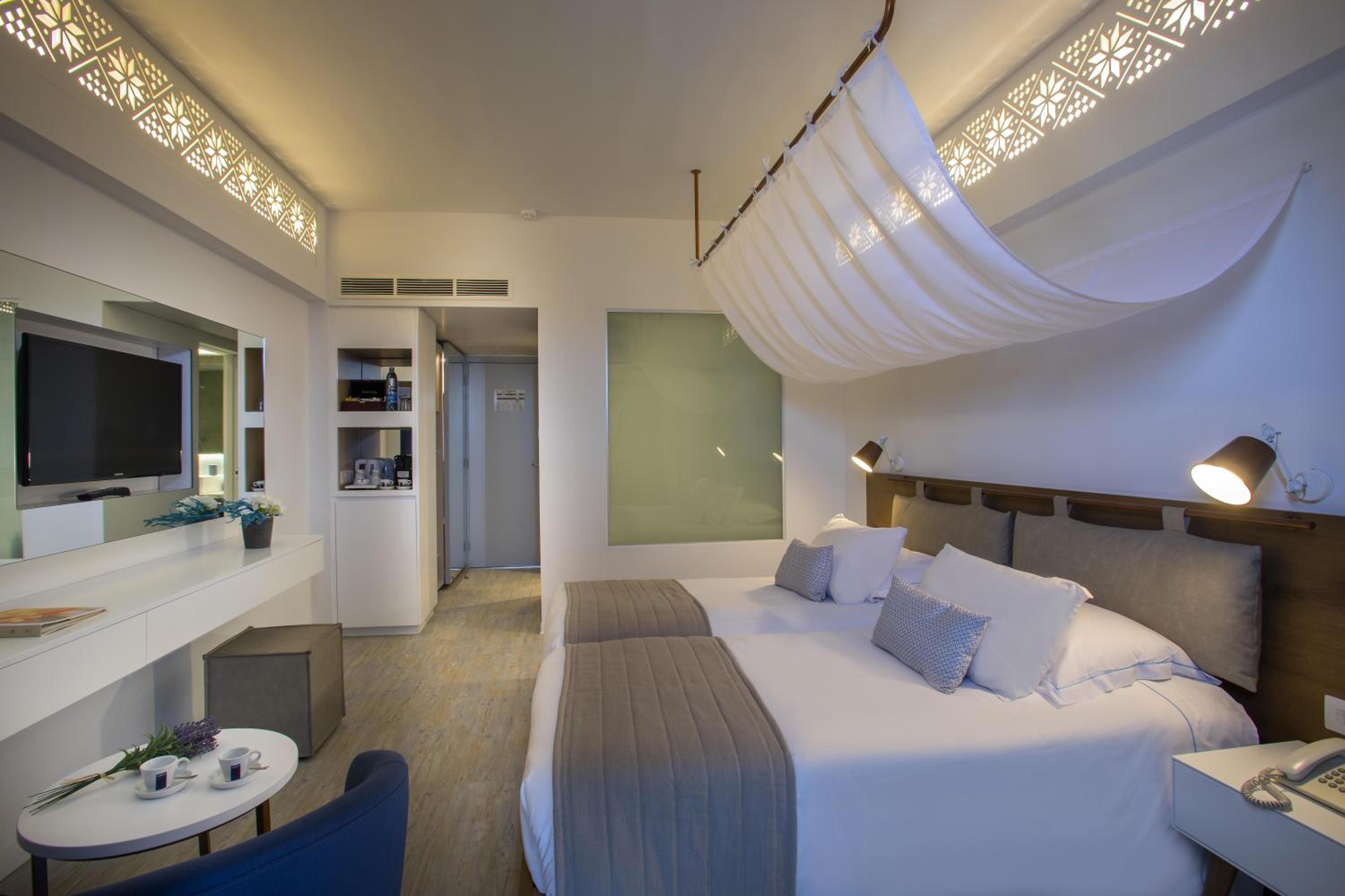 Double or Twin Room with Side Sea View