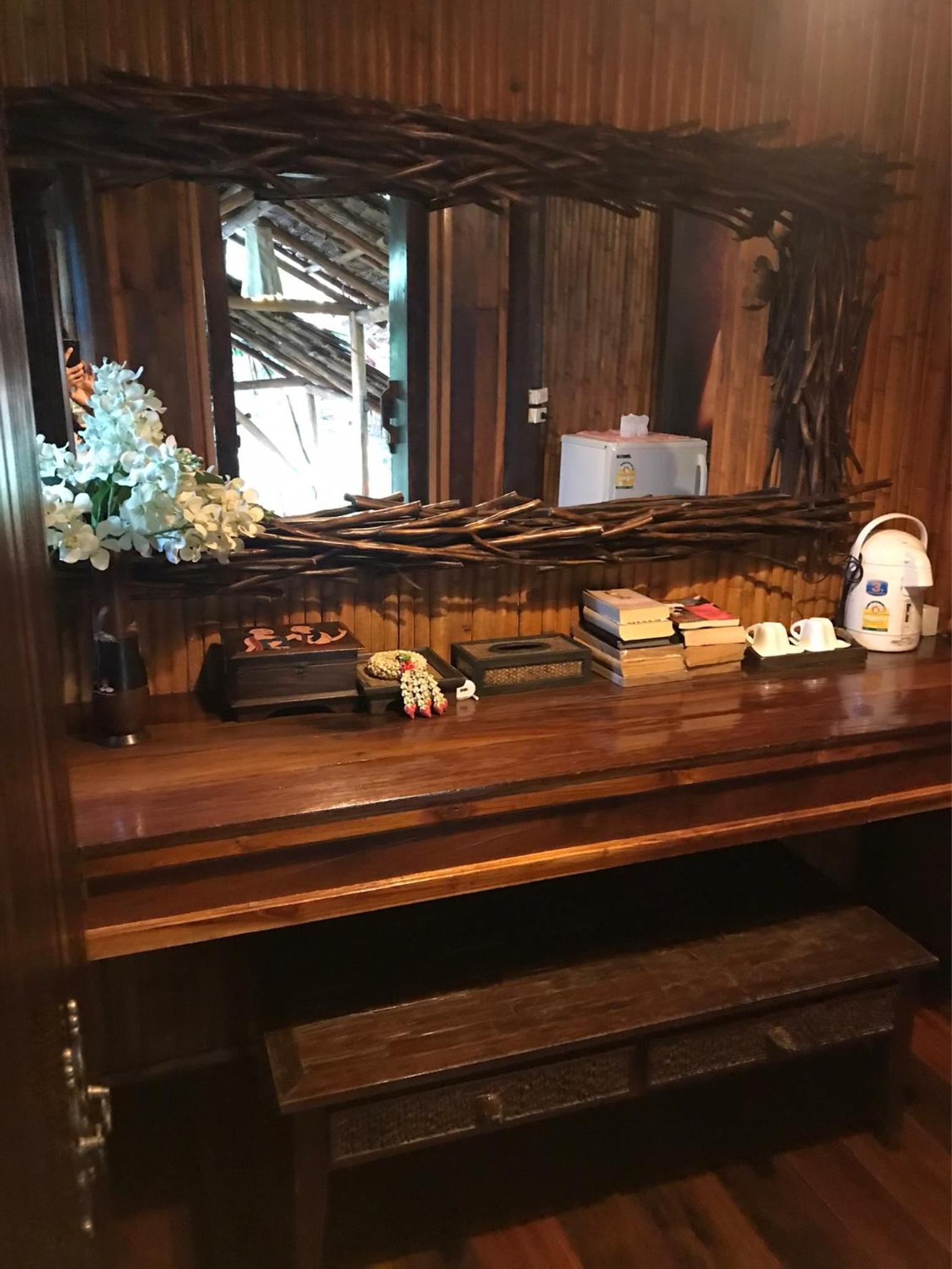 Grand Deluxe Fan Room