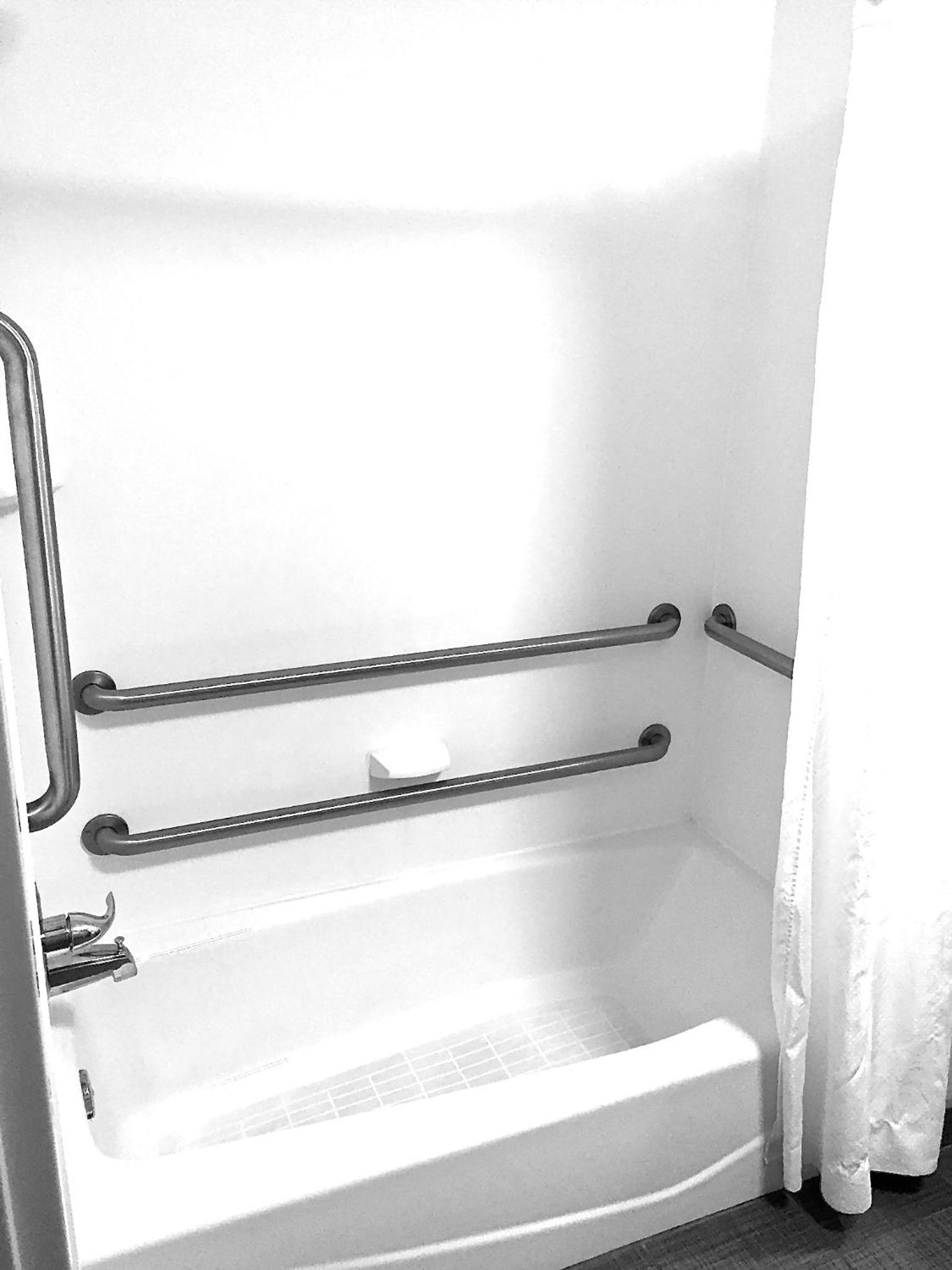 King Room - Accessible/Non-Smoking