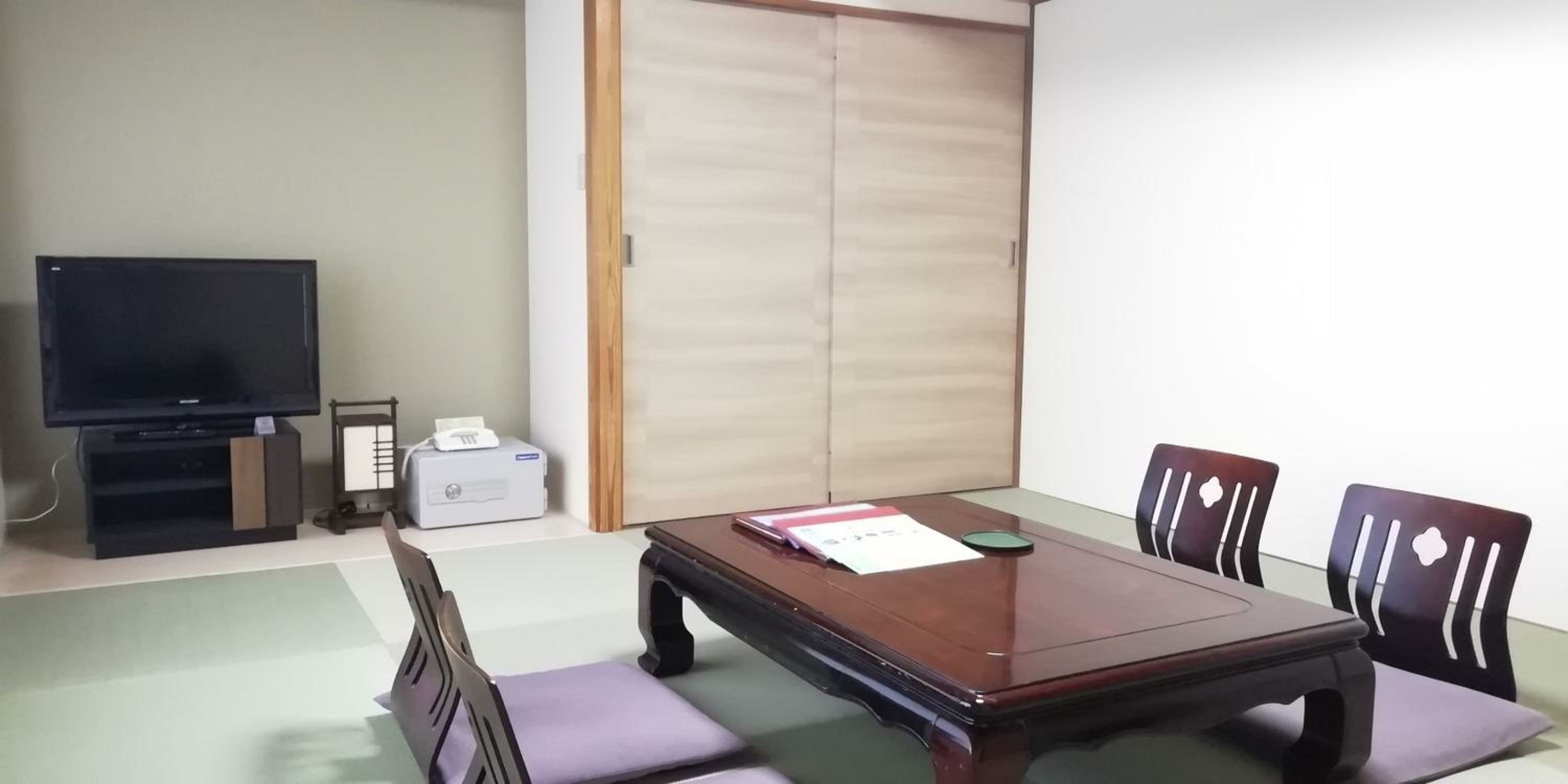 Japanese-Style Room