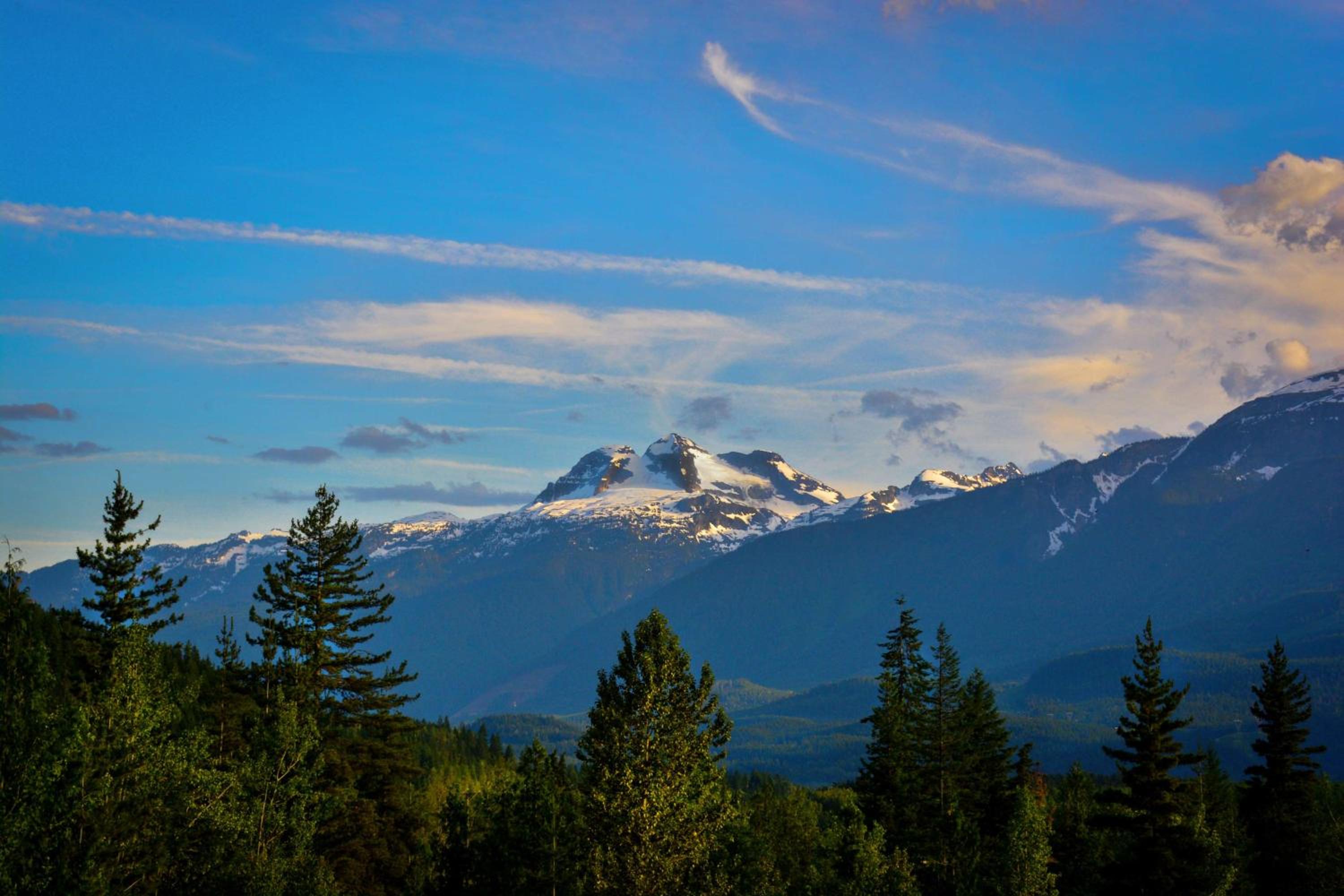 King Room with Mountain View