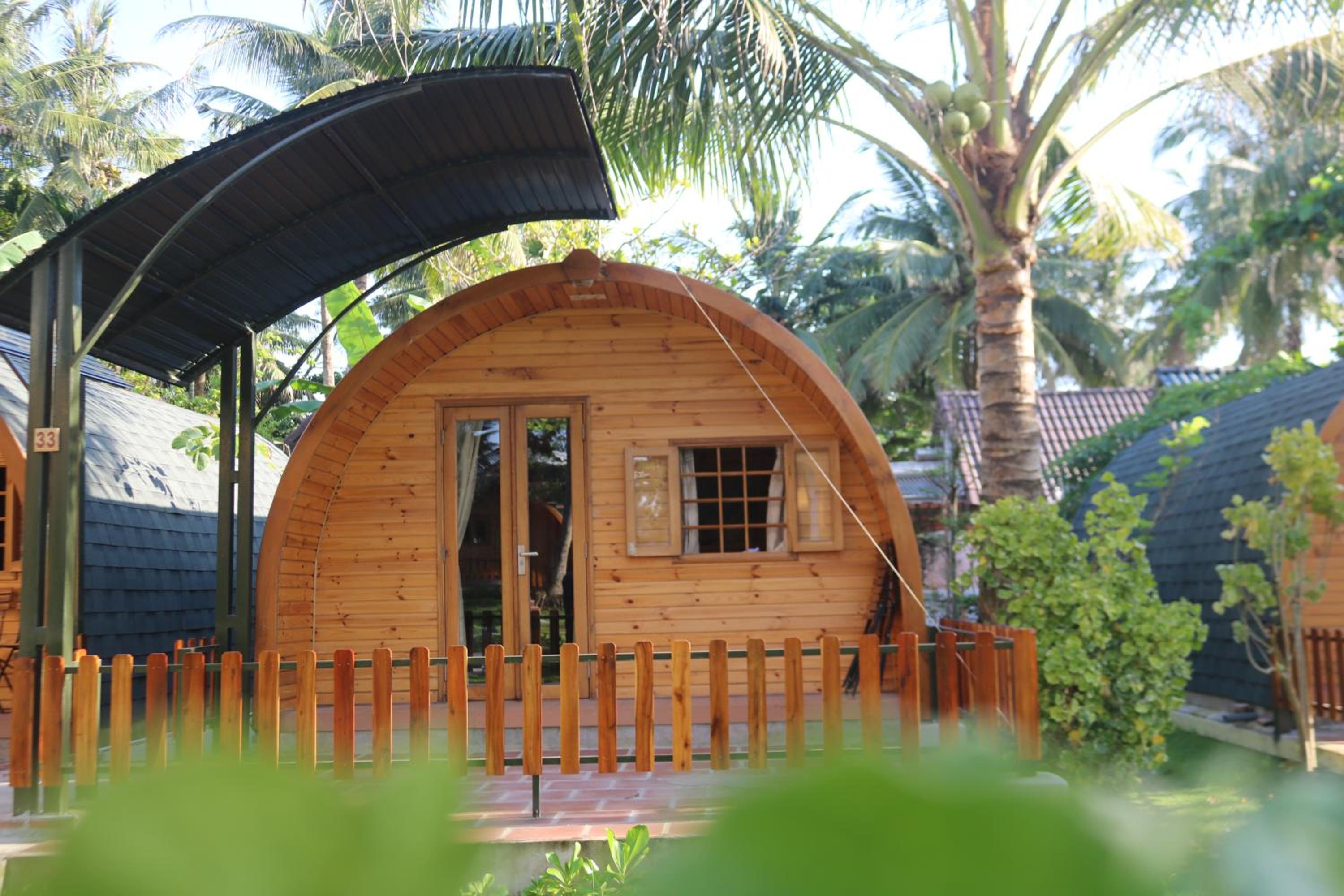 Bungalow with Garden View