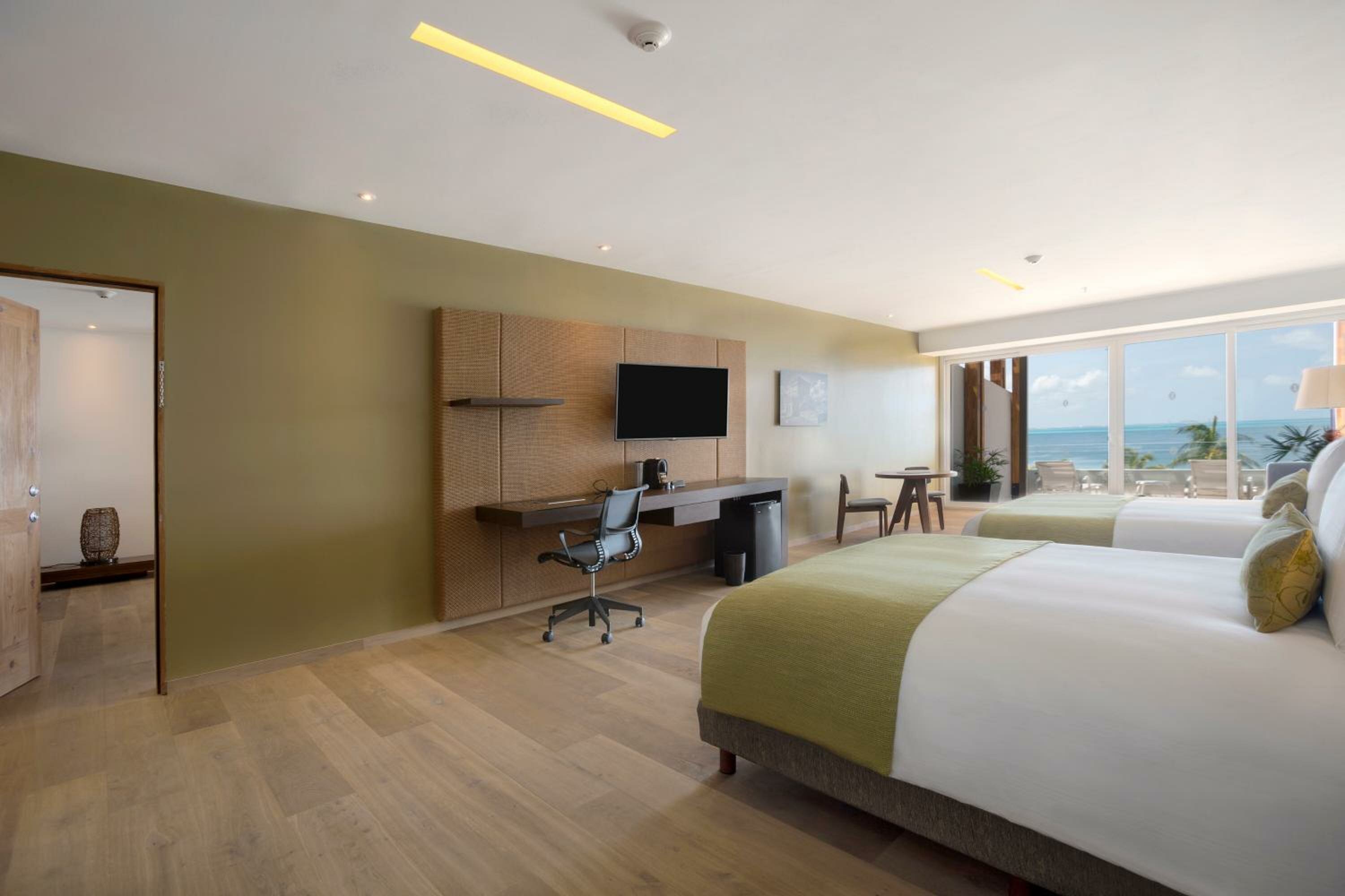 Club Queen Room with Two Queen Beds and Ocean view