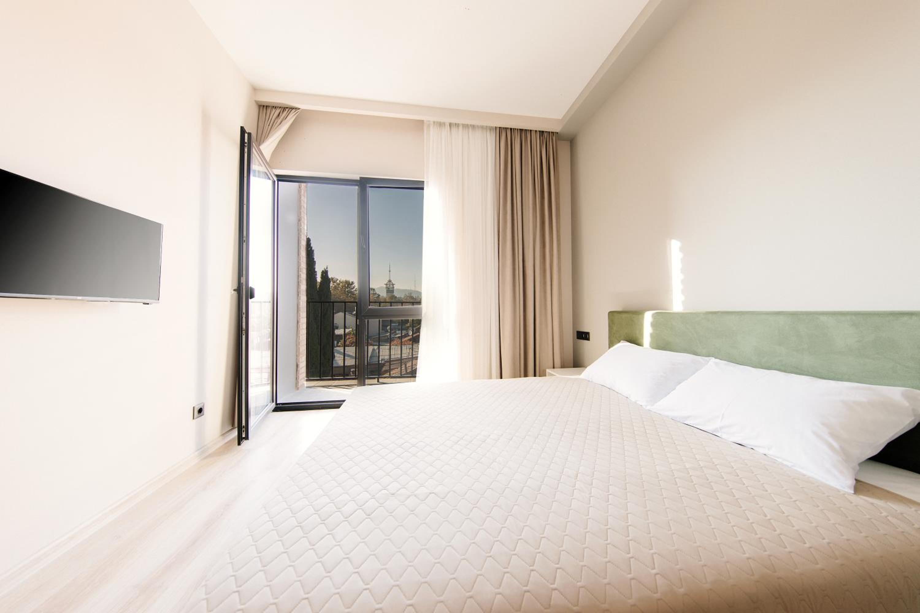 Deluxe Double Room with Balcony