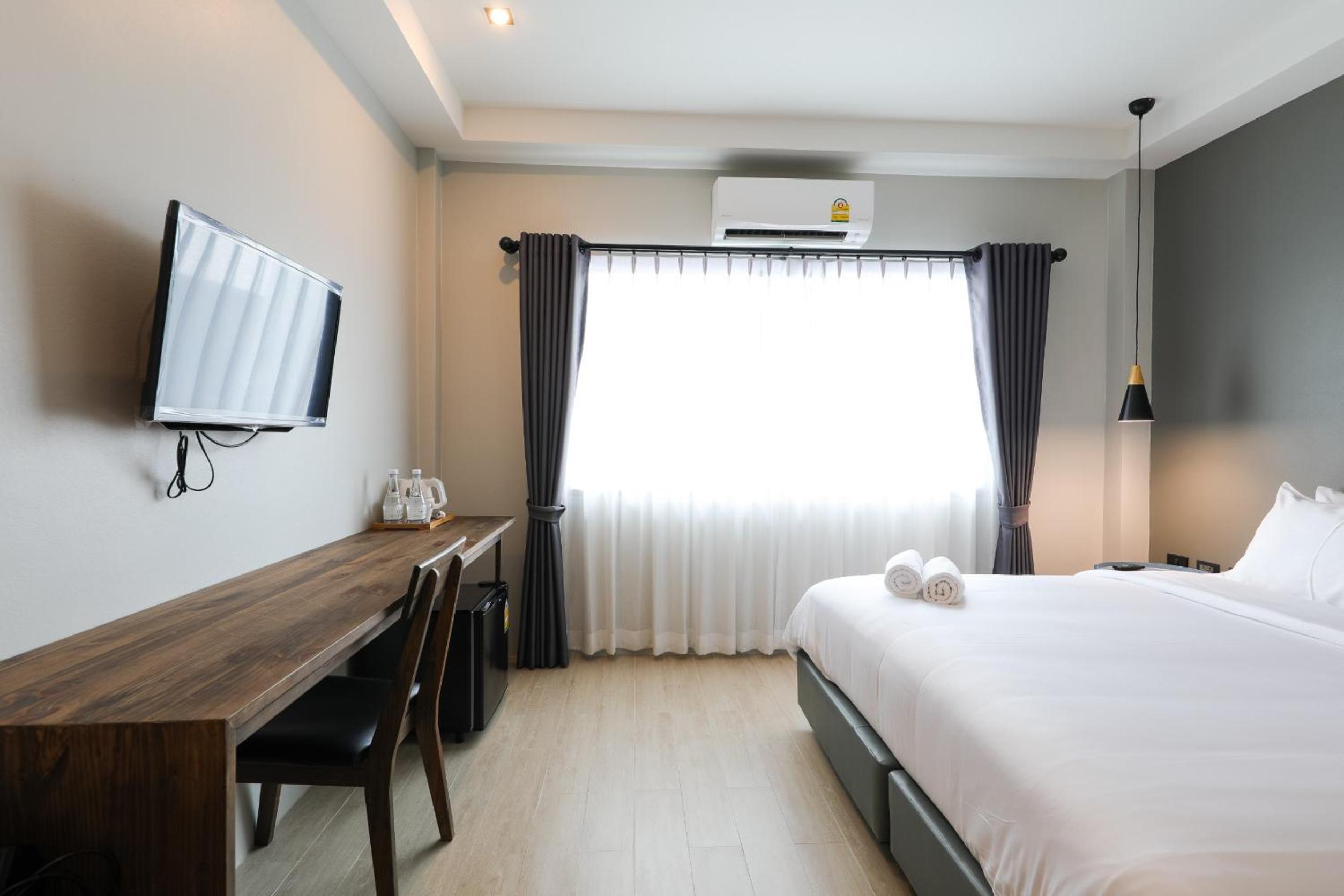 Standard King Room