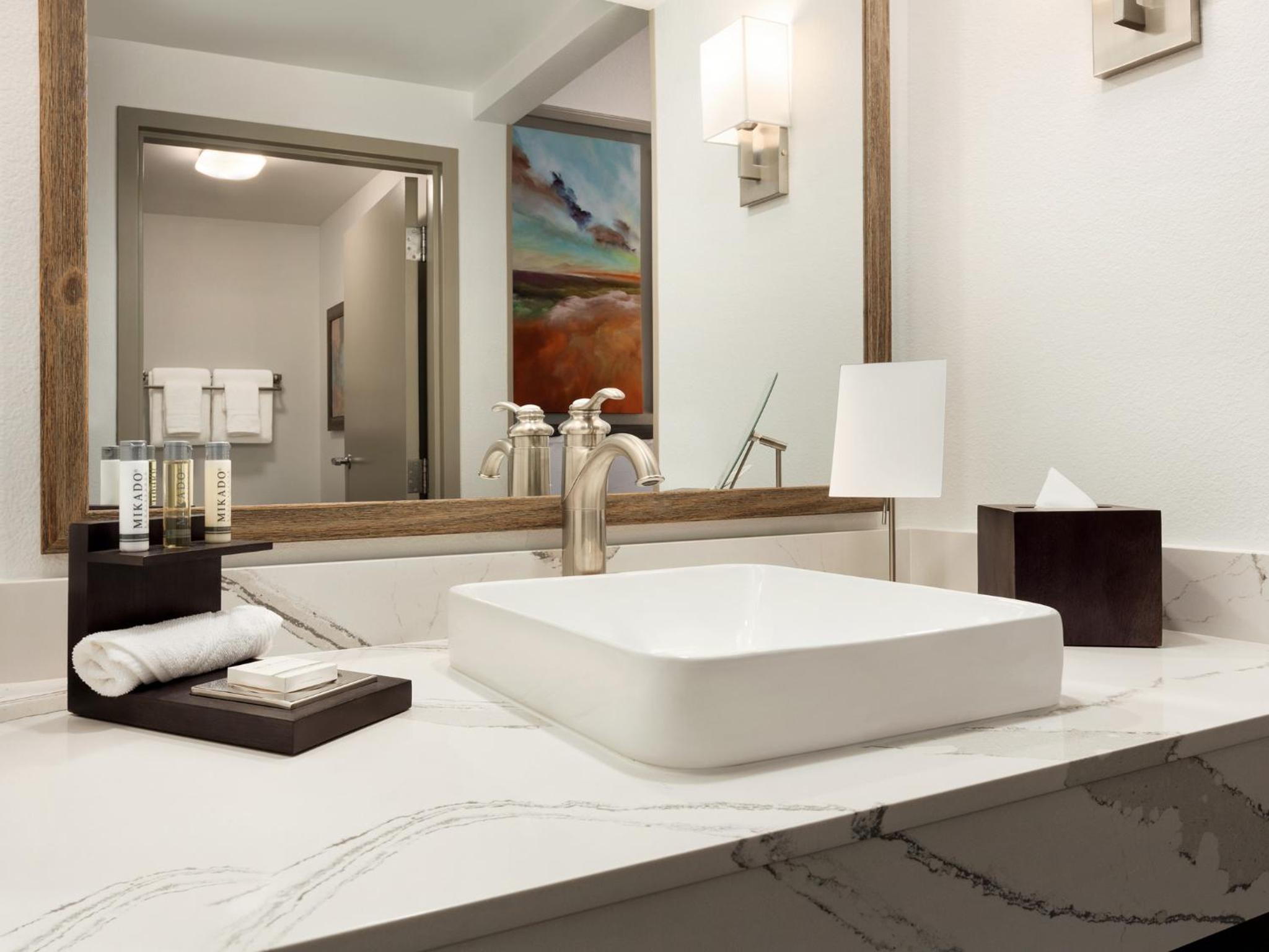 One Bedroom Queen Suite with Two Queen Beds - Sofa Bed