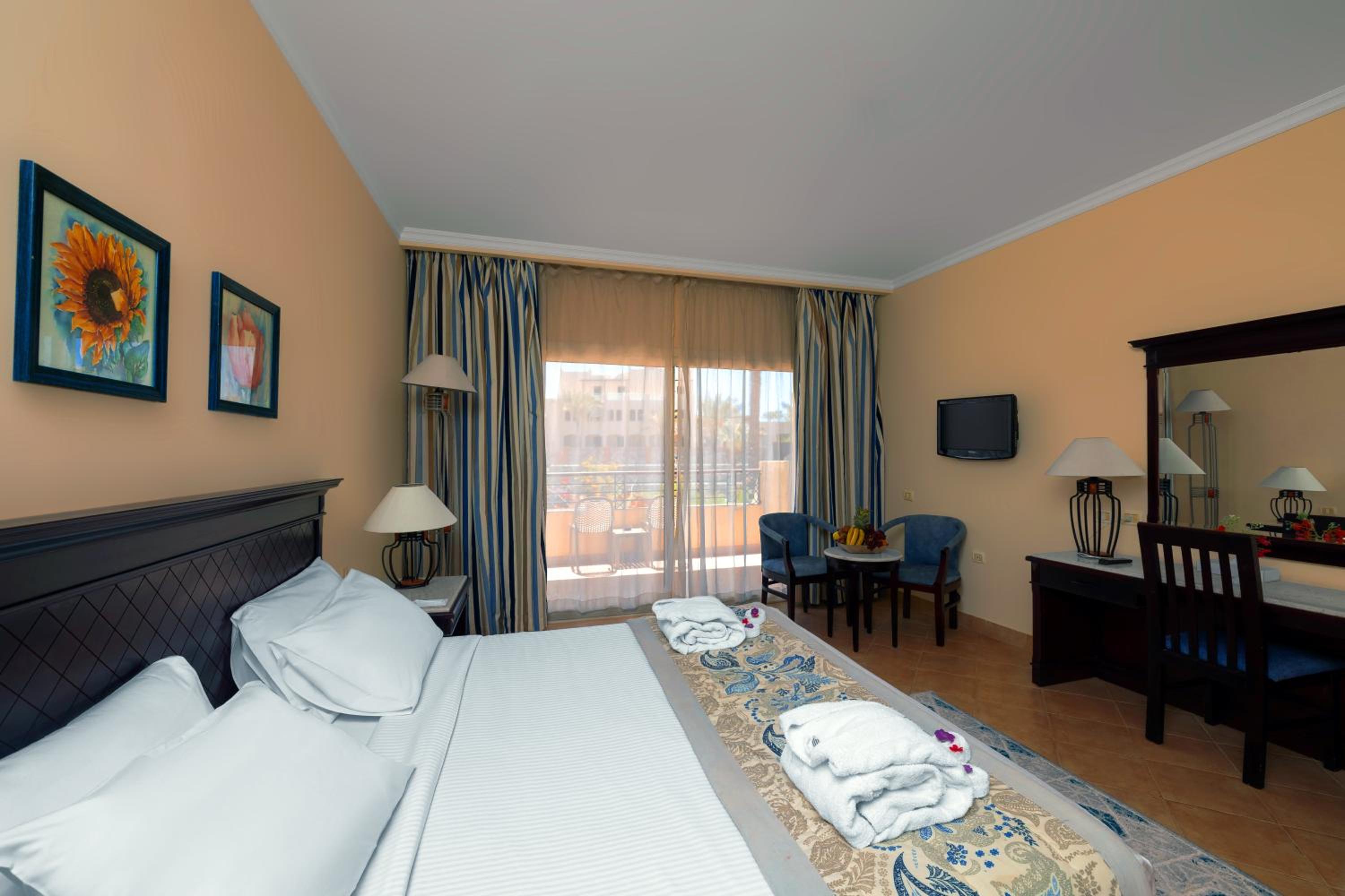 Superior Double or Twin Room with Garden View