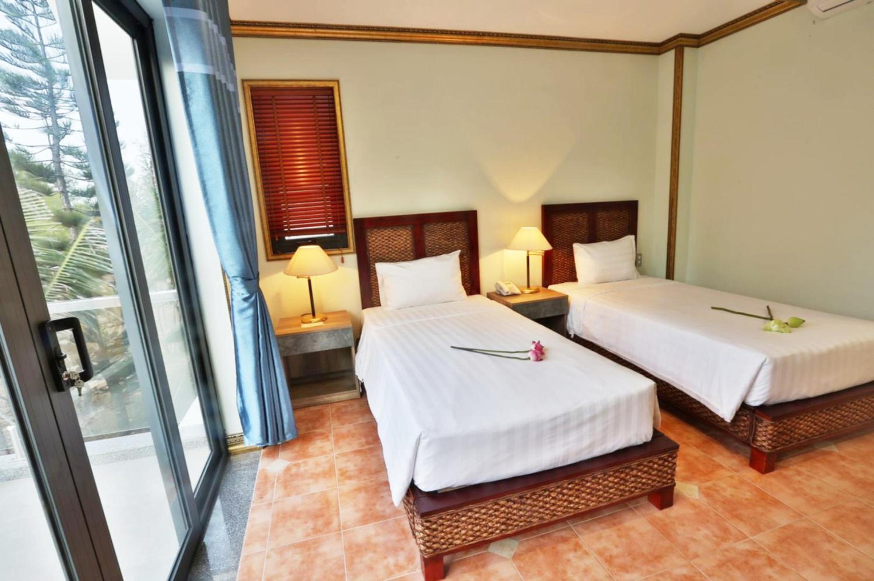 Senior Deluxe Double or Twin Room