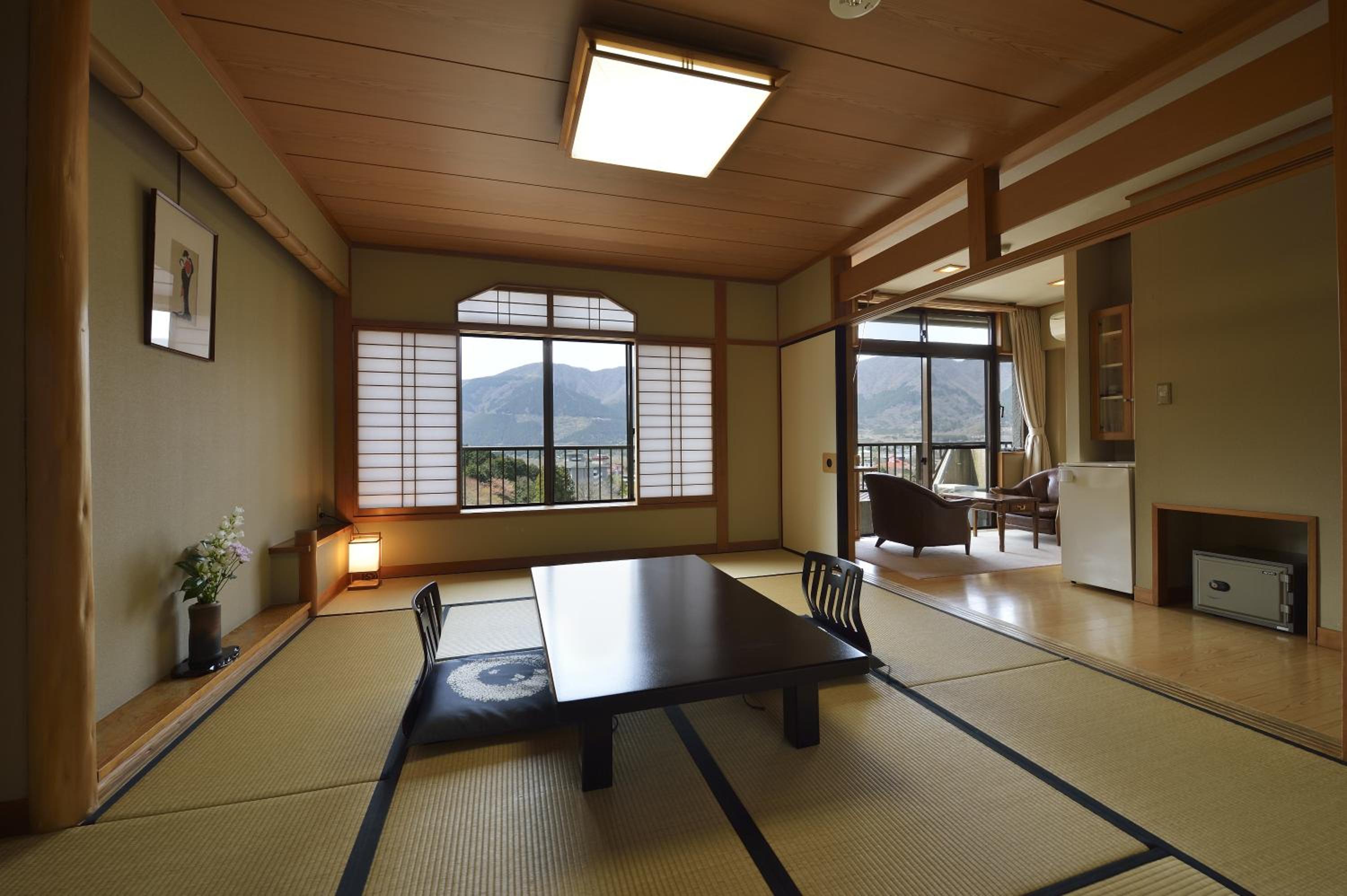 Japanese-Style Room