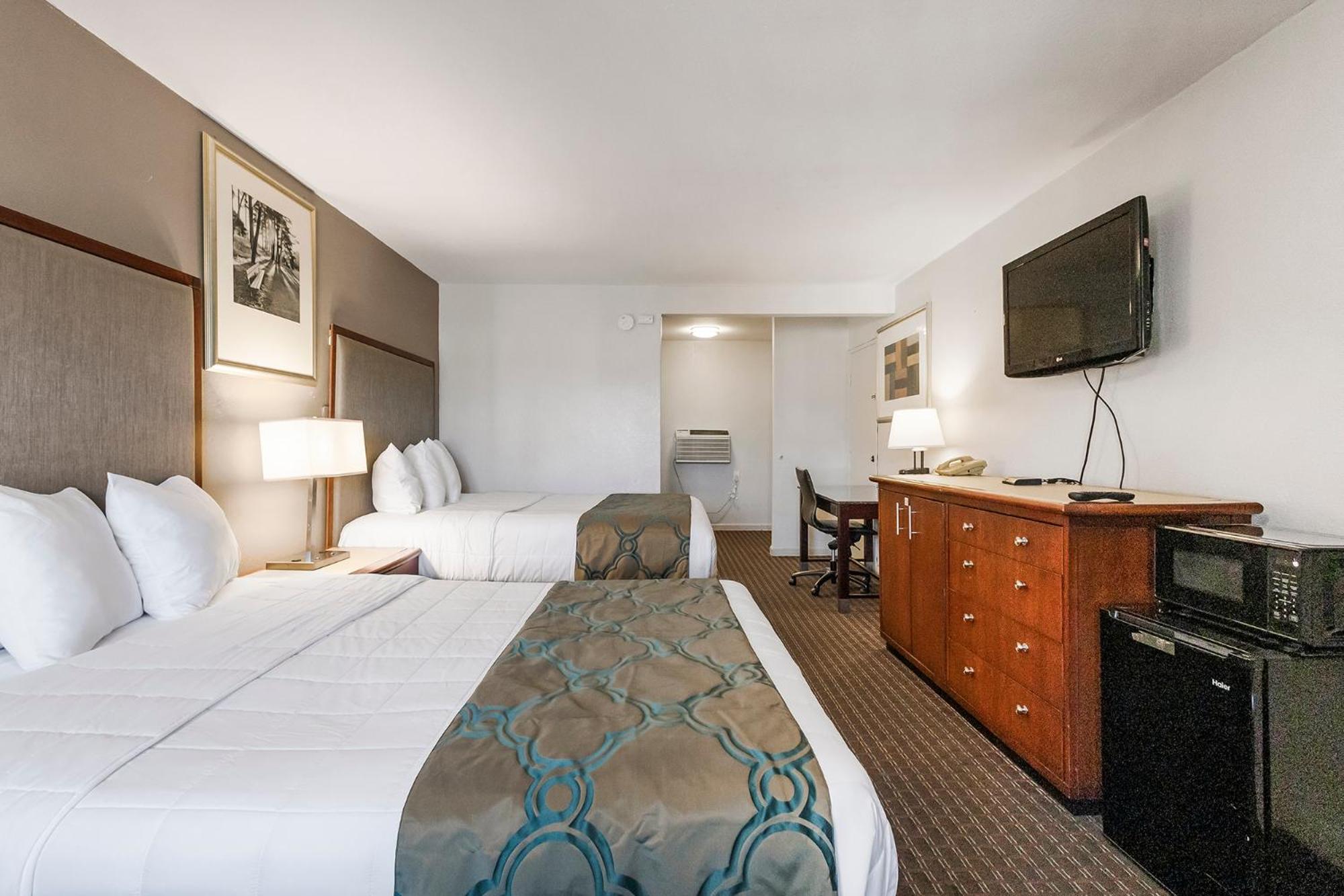 Queen Room with Two Queen Beds