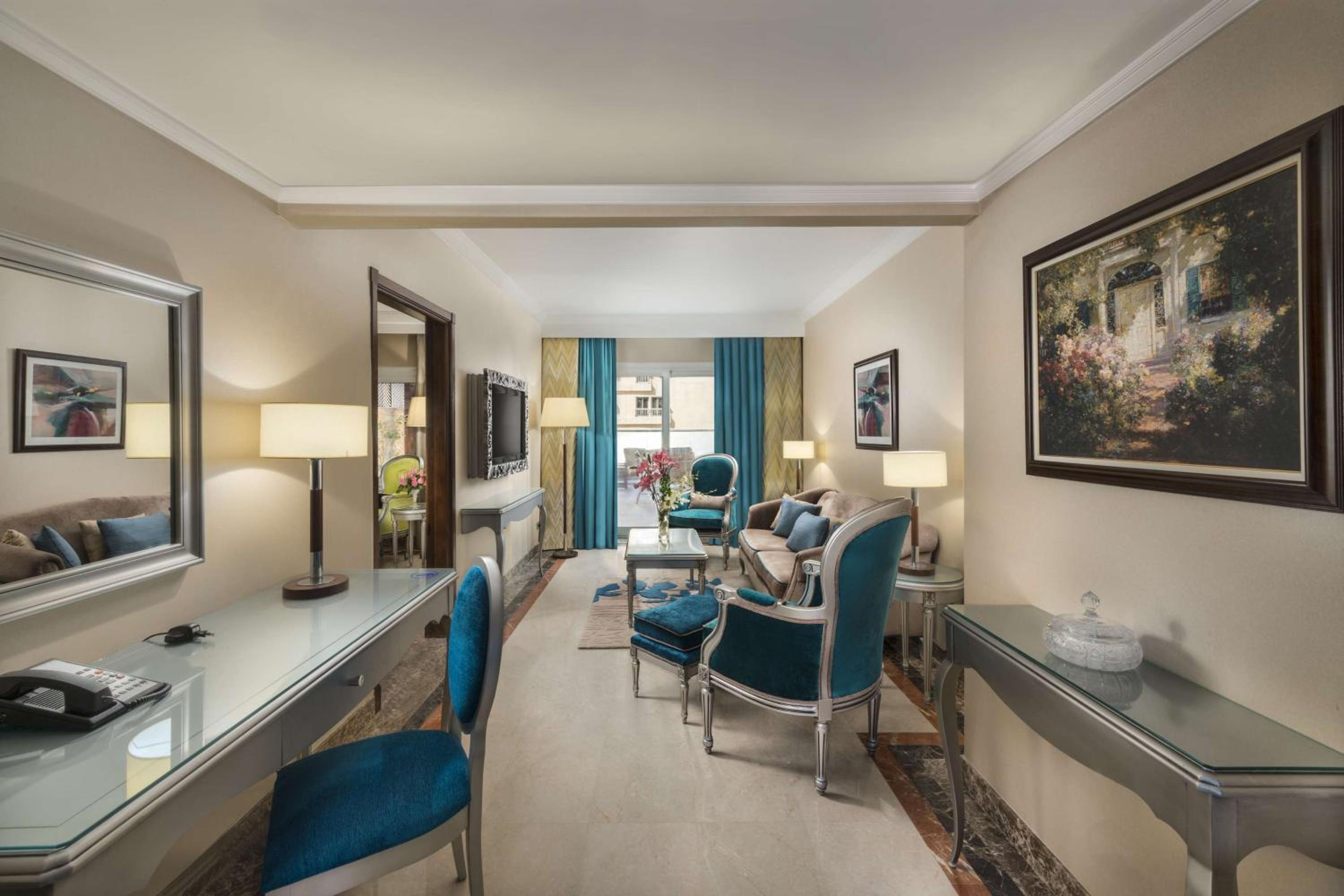 King One-Bedroom Suite with City View