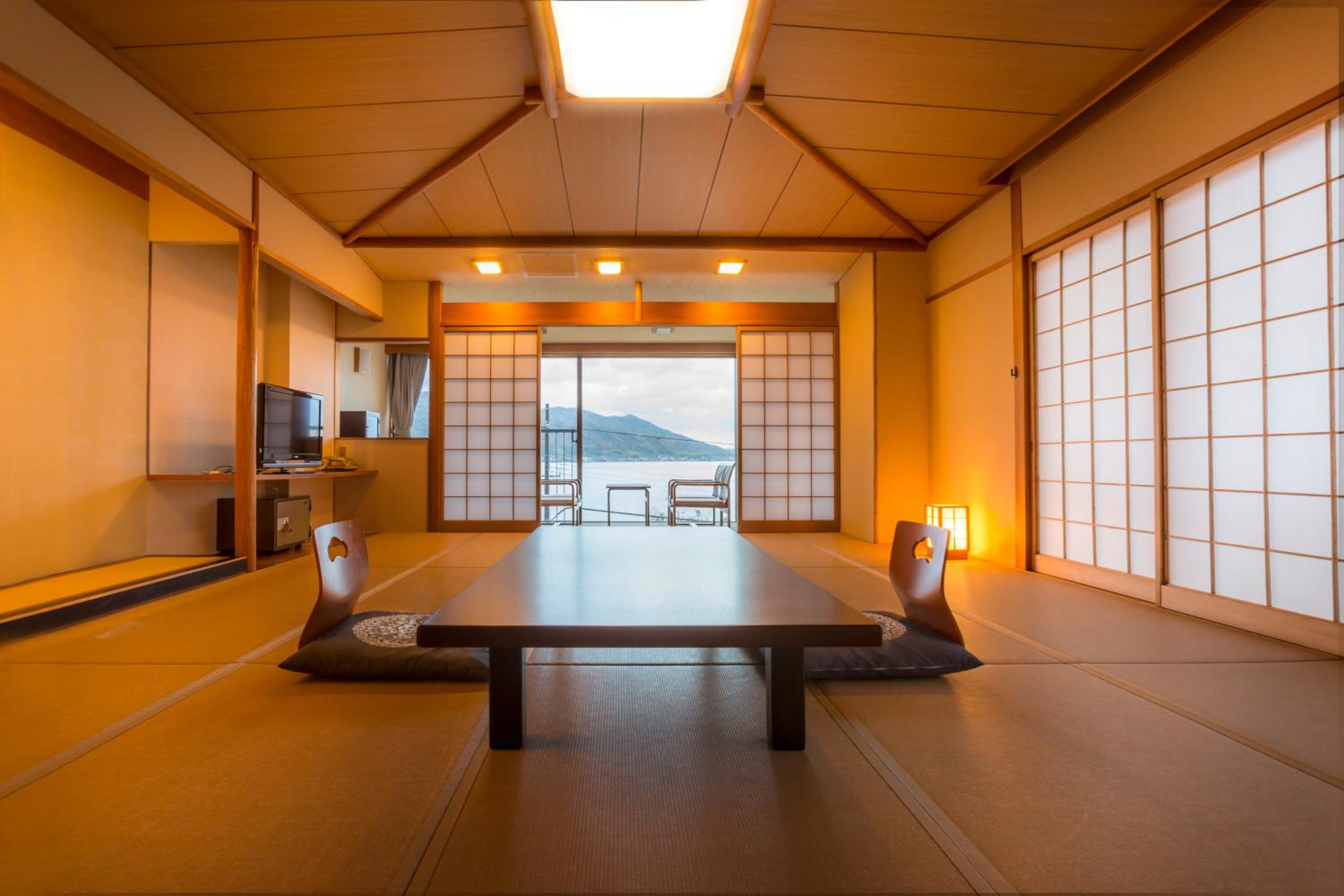 Japanese-Style Room