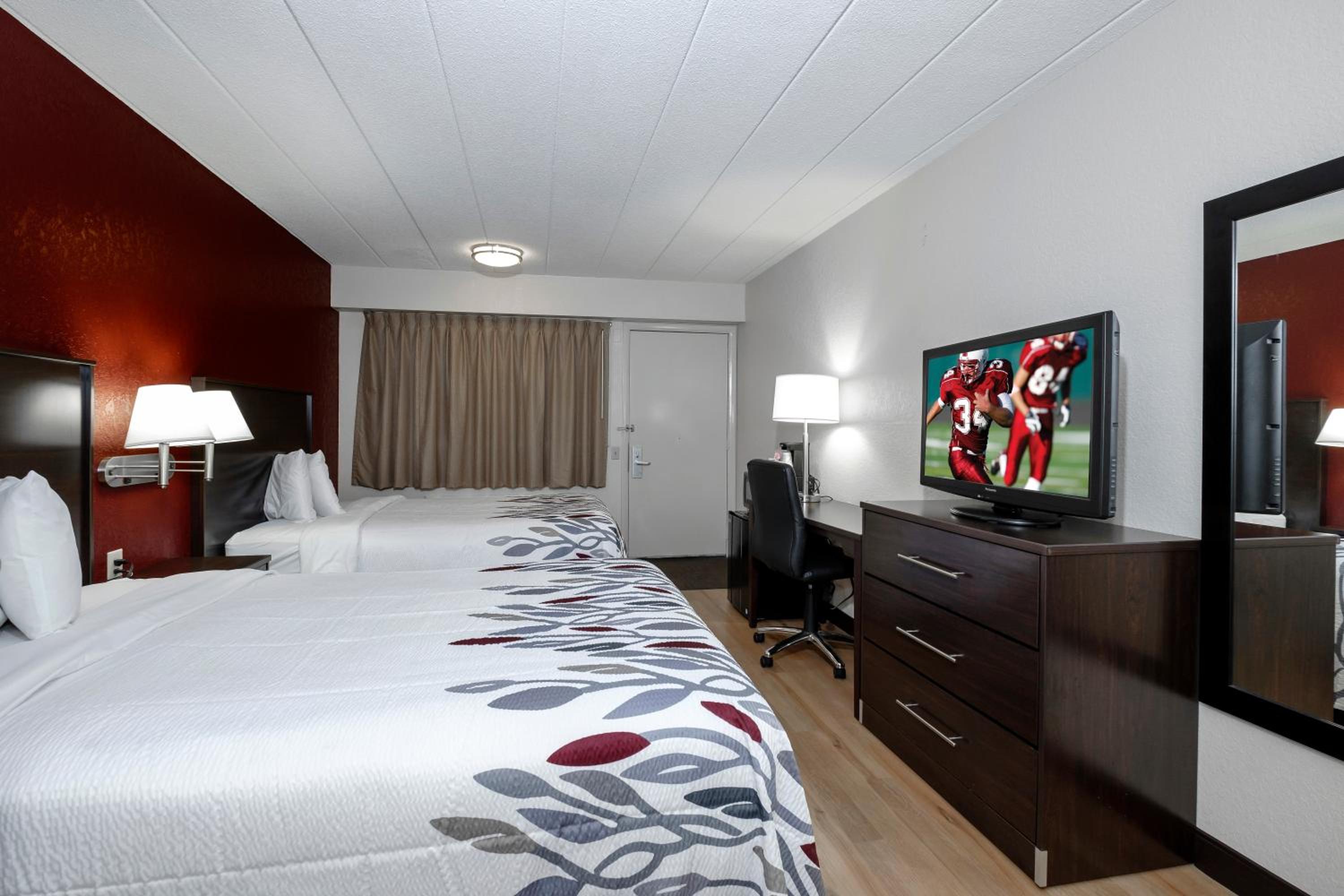  Deluxe Room with Two Double Beds Smoke Free